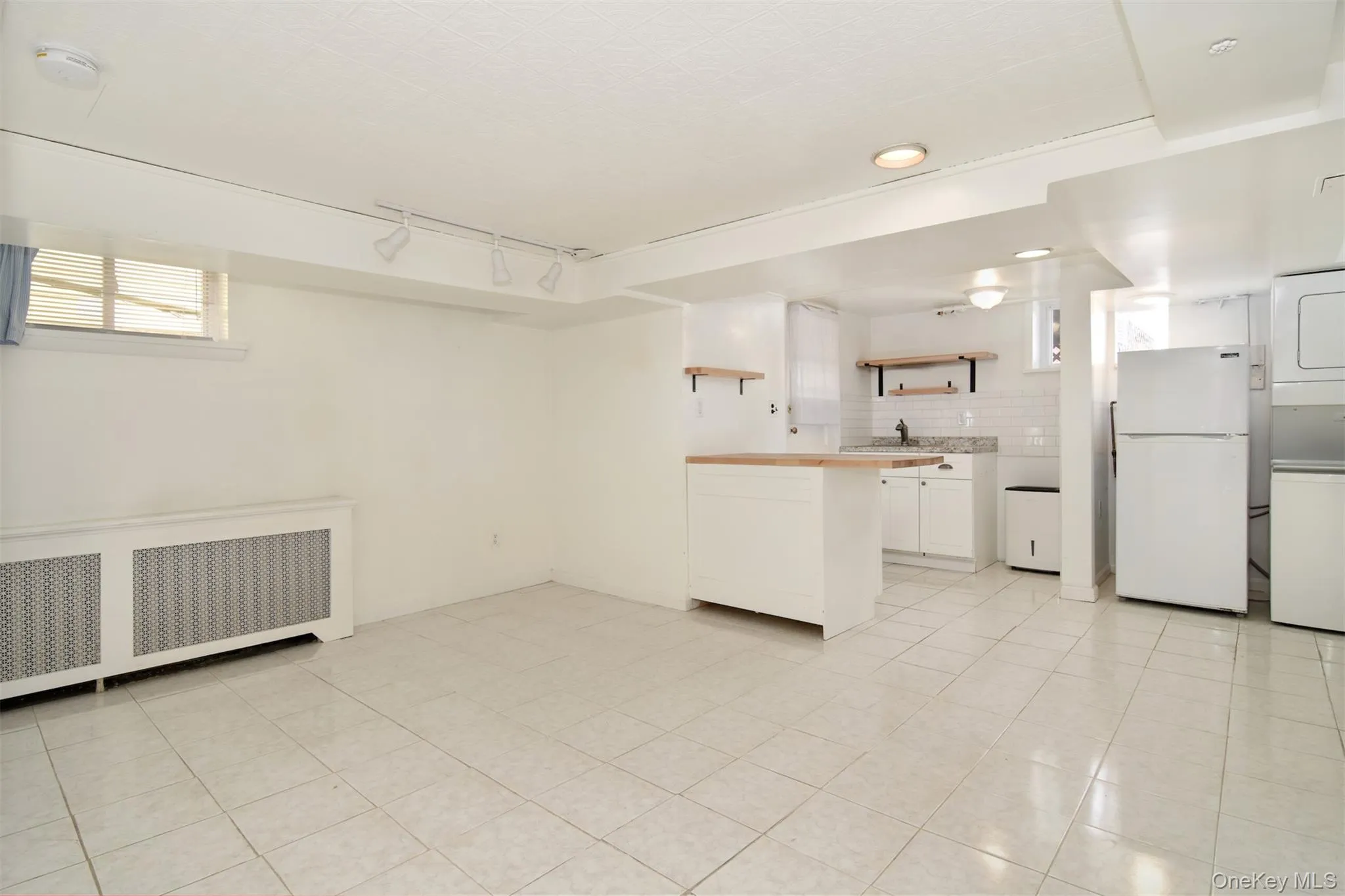 21 Ferris Street, Greenburgh, NY, 3 Bedrooms Bedrooms, 8 Rooms Rooms,2 BathroomsBathrooms,Residential,For Rent,Ferris,0,968689 21 Ferris Street, Greenburgh, NY, 3 Bedrooms Bedrooms, 8 Rooms Rooms,2 BathroomsBathrooms,Residential,For Rent,Ferris,0,968689