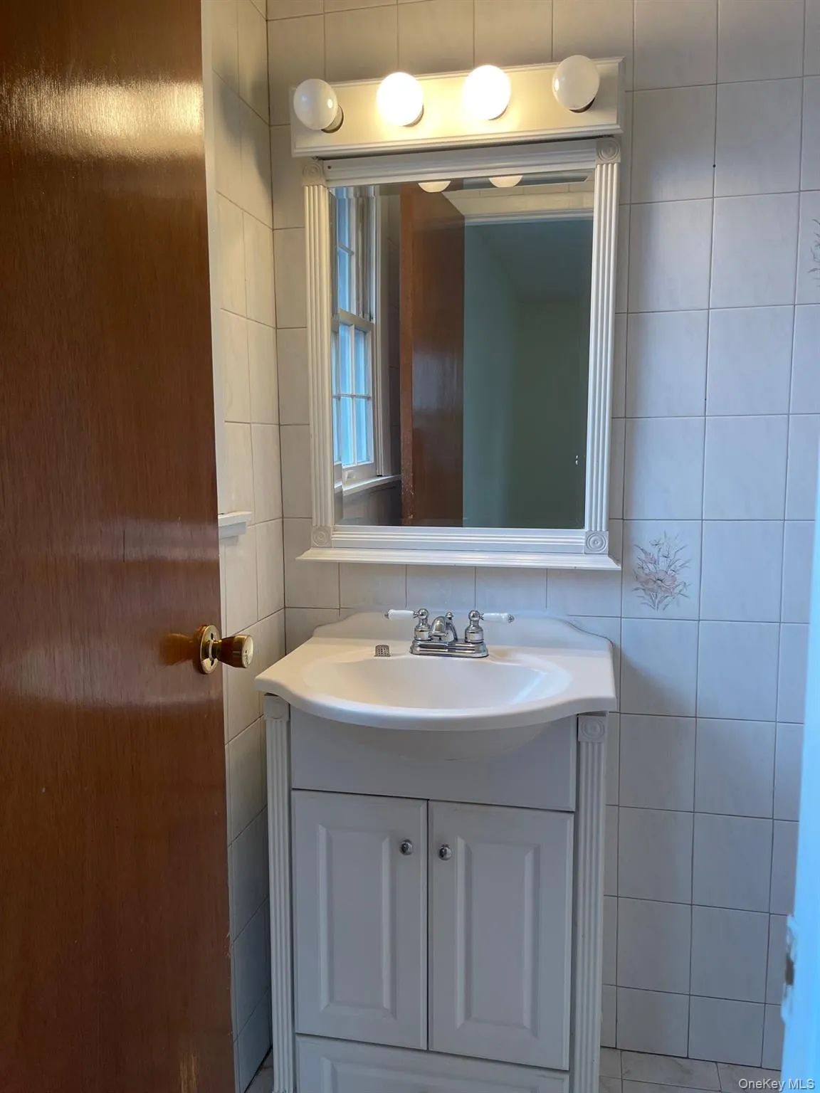 717 Clarence Avenue, New York, NY, 3 Bedrooms Bedrooms, 7 Rooms Rooms,1 BathroomBathrooms,Residential Lease,For Rent,Clarence,0,968705 717 Clarence Avenue, New York, NY, 3 Bedrooms Bedrooms, 7 Rooms Rooms,1 BathroomBathrooms,Residential Lease,For Rent,Clarence,0,968705