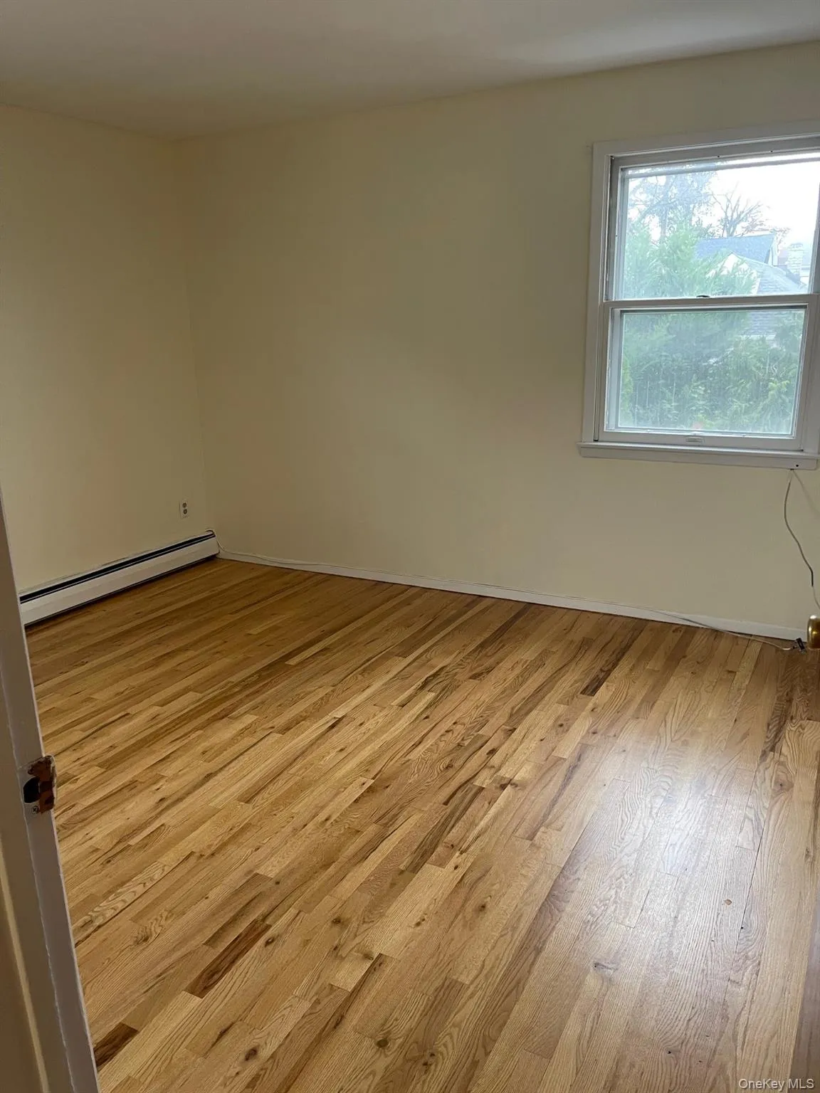 717 Clarence Avenue, New York, NY, 3 Bedrooms Bedrooms, 7 Rooms Rooms,1 BathroomBathrooms,Residential Lease,For Rent,Clarence,0,968705 717 Clarence Avenue, New York, NY, 3 Bedrooms Bedrooms, 7 Rooms Rooms,1 BathroomBathrooms,Residential Lease,For Rent,Clarence,0,968705