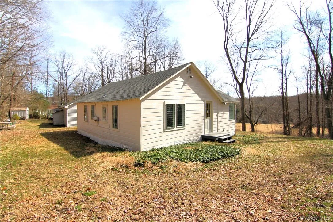 71 MILLER Road, Beekman, NY, 2 Bedrooms Bedrooms, 4 Rooms Rooms,1 BathroomBathrooms,Residential Lease,For Rent,MILLER,0,968717 71 MILLER Road, Beekman, NY, 2 Bedrooms Bedrooms, 4 Rooms Rooms,1 BathroomBathrooms,Residential Lease,For Rent,MILLER,0,968717