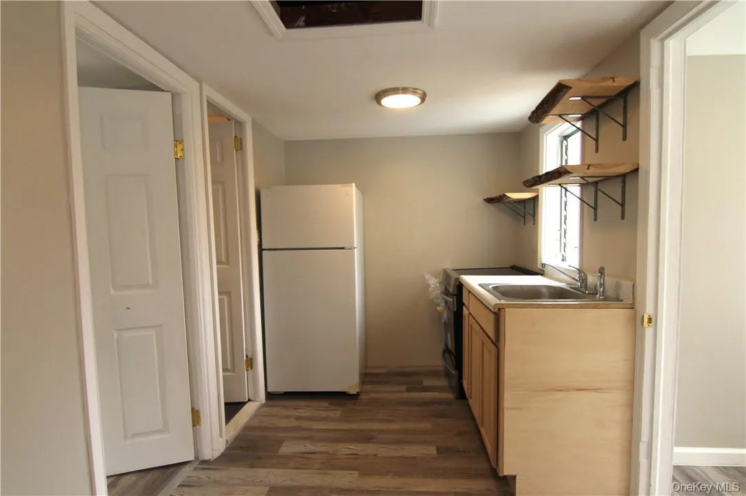 71 MILLER Road, Beekman, NY, 2 Bedrooms Bedrooms, 4 Rooms Rooms,1 BathroomBathrooms,Residential Lease,For Rent,MILLER,0,968717 71 MILLER Road, Beekman, NY, 2 Bedrooms Bedrooms, 4 Rooms Rooms,1 BathroomBathrooms,Residential Lease,For Rent,MILLER,0,968717