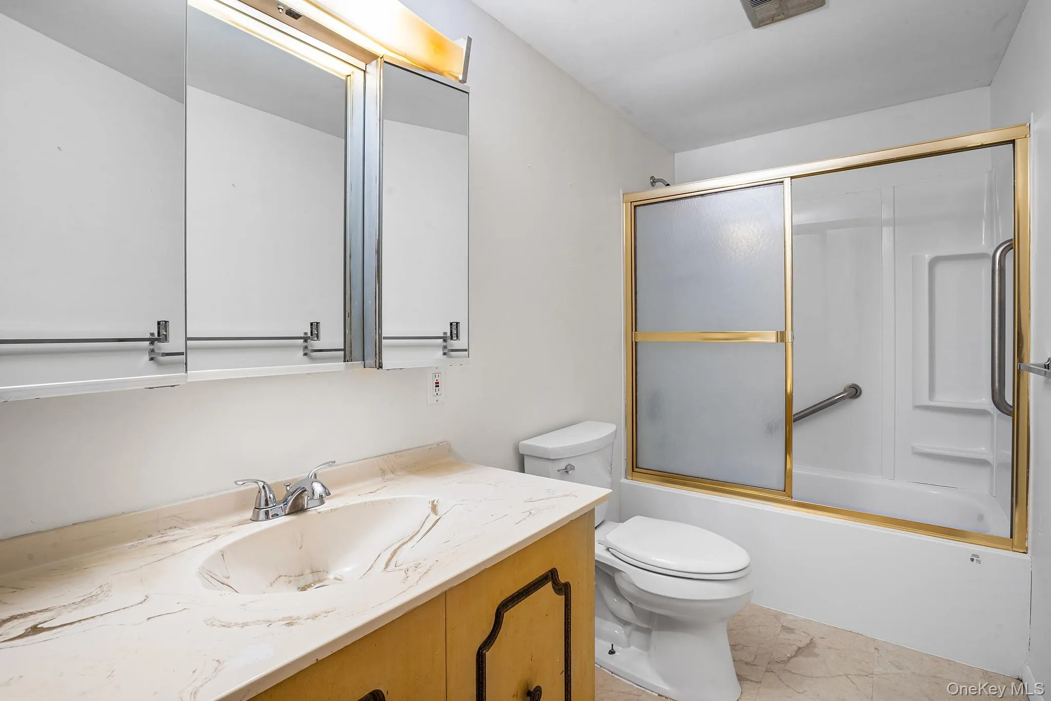 21 Roundtree Court, Beacon, NY, 3 Bedrooms Bedrooms, 8 Rooms Rooms,1 BathroomBathrooms,Residential,For Rent,Roundtree,0,968737 21 Roundtree Court, Beacon, NY, 3 Bedrooms Bedrooms, 8 Rooms Rooms,1 BathroomBathrooms,Residential,For Rent,Roundtree,0,968737