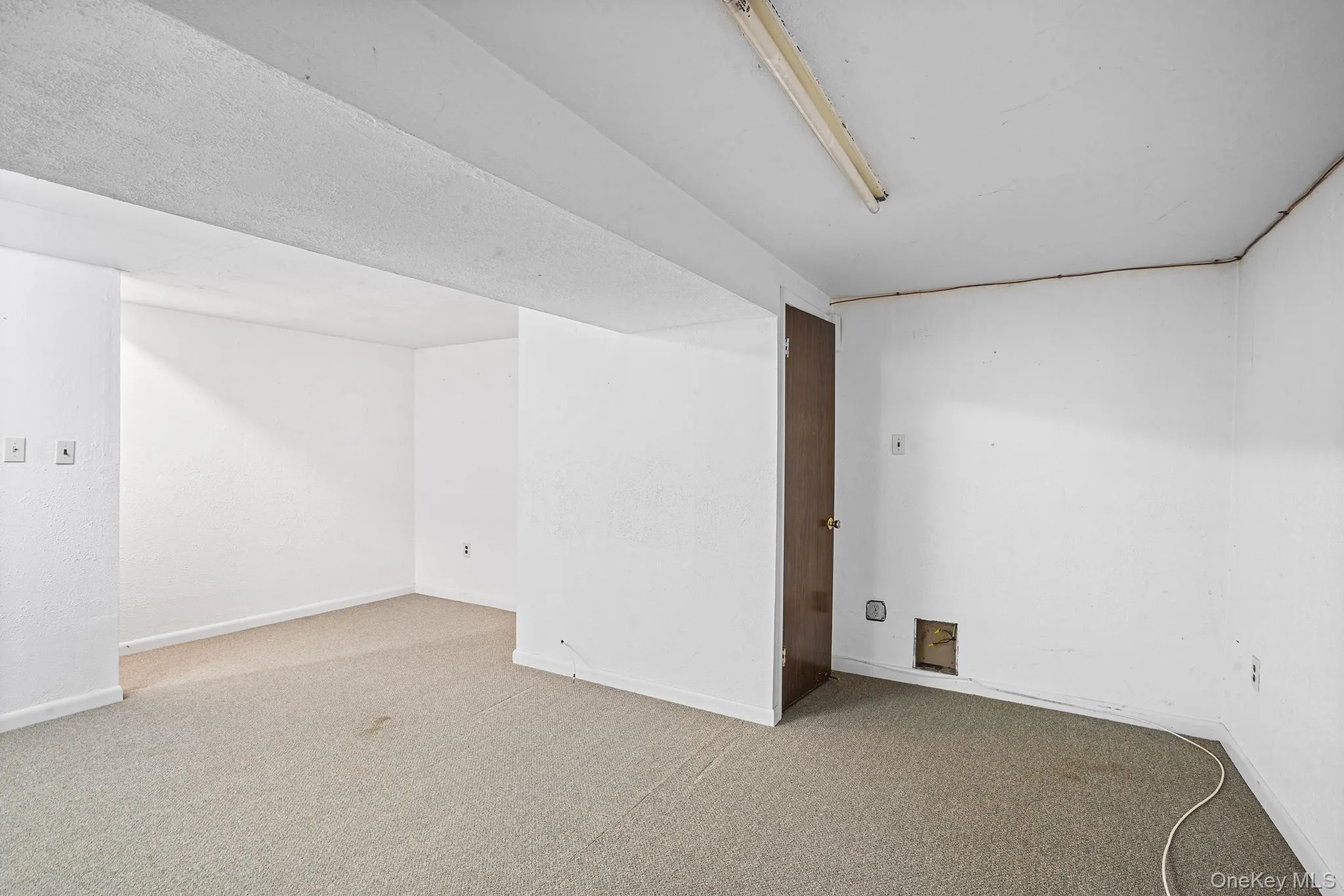 21 Roundtree Court, Beacon, NY, 3 Bedrooms Bedrooms, 8 Rooms Rooms,1 BathroomBathrooms,Residential,For Rent,Roundtree,0,968737 21 Roundtree Court, Beacon, NY, 3 Bedrooms Bedrooms, 8 Rooms Rooms,1 BathroomBathrooms,Residential,For Rent,Roundtree,0,968737