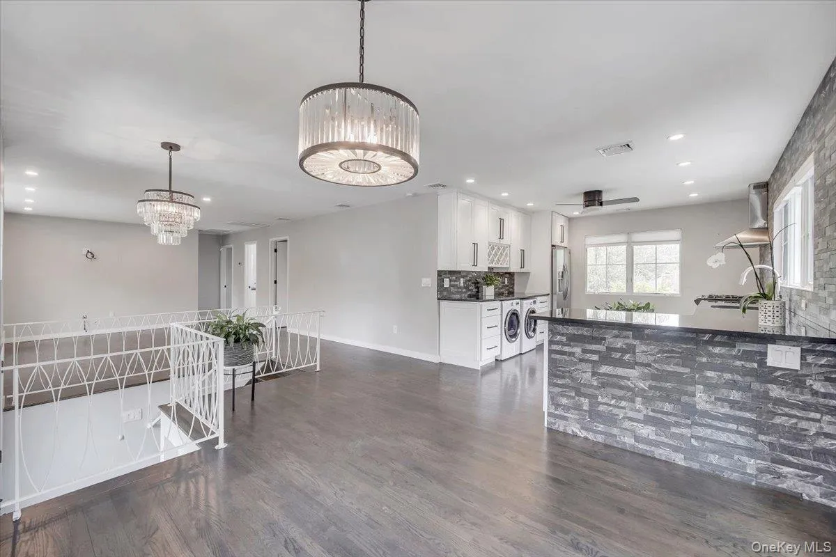 10 Sandhage Drive, Orangetown, NY, 3 Bedrooms Bedrooms, 8 Rooms Rooms,1 BathroomBathrooms,Residential Lease,For Rent,Sandhage,0,968743 10 Sandhage Drive, Orangetown, NY, 3 Bedrooms Bedrooms, 8 Rooms Rooms,1 BathroomBathrooms,Residential Lease,For Rent,Sandhage,0,968743