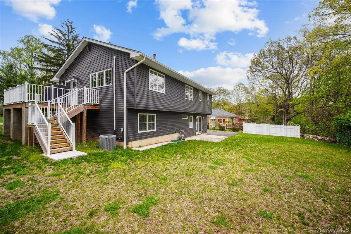 10 Sandhage Drive, Orangetown, NY, 3 Bedrooms Bedrooms, 8 Rooms Rooms,1 BathroomBathrooms,Residential Lease,For Rent,Sandhage,0,968743 10 Sandhage Drive, Orangetown, NY, 3 Bedrooms Bedrooms, 8 Rooms Rooms,1 BathroomBathrooms,Residential Lease,For Rent,Sandhage,0,968743