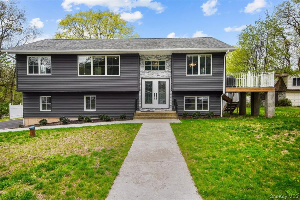 10 Sandhage Drive, Orangetown, NY, 3 Bedrooms Bedrooms, 8 Rooms Rooms,1 BathroomBathrooms,Residential Lease,For Rent,Sandhage,0,968743 10 Sandhage Drive, Orangetown, NY, 3 Bedrooms Bedrooms, 8 Rooms Rooms,1 BathroomBathrooms,Residential Lease,For Rent,Sandhage,0,968743
