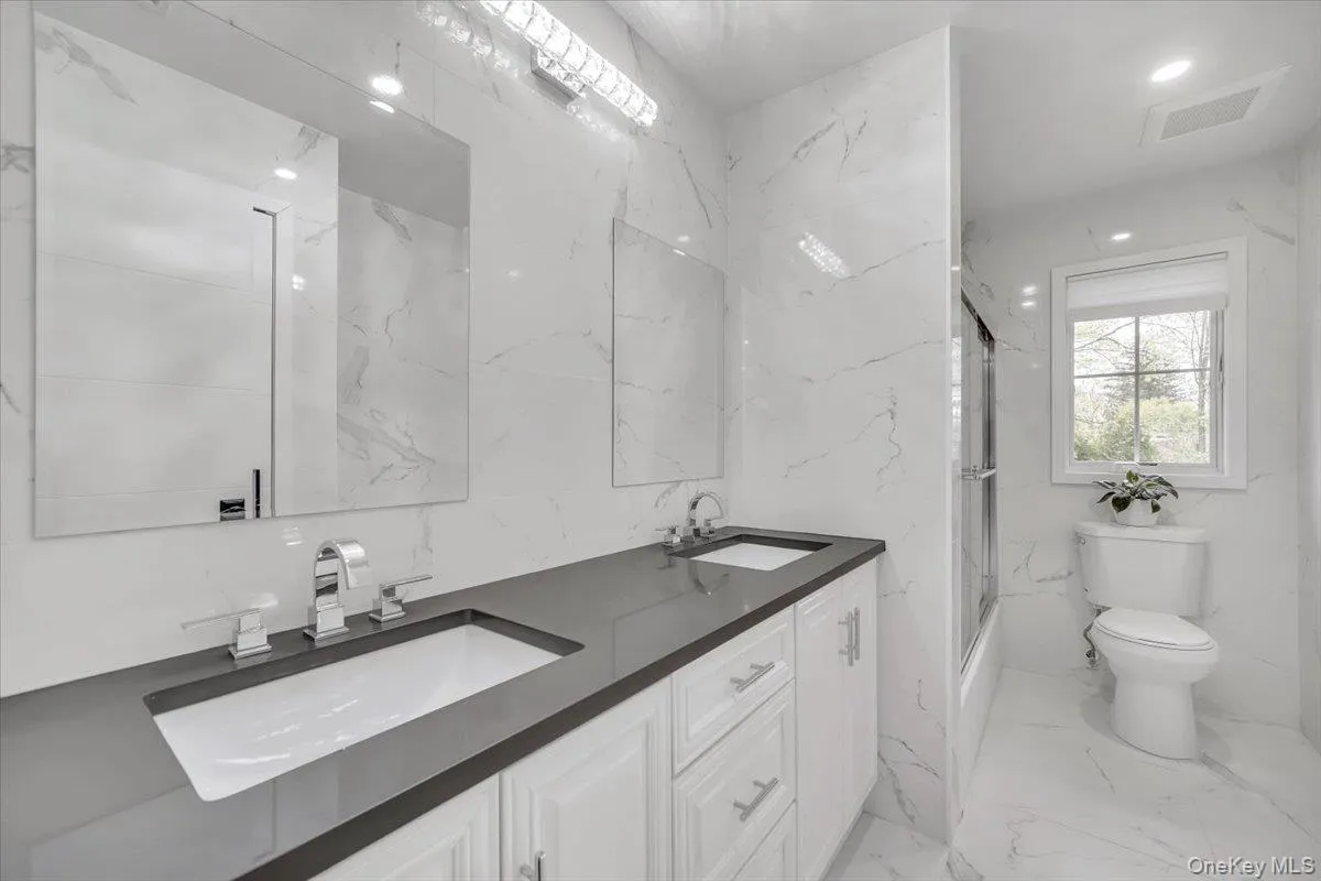 10 Sandhage Drive, Orangetown, NY, 3 Bedrooms Bedrooms, 8 Rooms Rooms,1 BathroomBathrooms,Residential Lease,For Rent,Sandhage,0,968743 10 Sandhage Drive, Orangetown, NY, 3 Bedrooms Bedrooms, 8 Rooms Rooms,1 BathroomBathrooms,Residential Lease,For Rent,Sandhage,0,968743