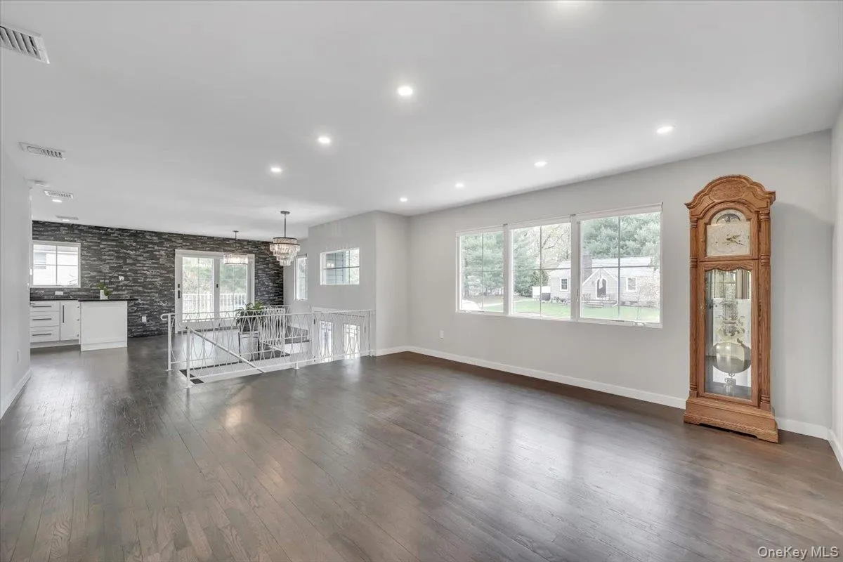 10 Sandhage Drive, Orangetown, NY, 3 Bedrooms Bedrooms, 8 Rooms Rooms,1 BathroomBathrooms,Residential Lease,For Rent,Sandhage,0,968743 10 Sandhage Drive, Orangetown, NY, 3 Bedrooms Bedrooms, 8 Rooms Rooms,1 BathroomBathrooms,Residential Lease,For Rent,Sandhage,0,968743