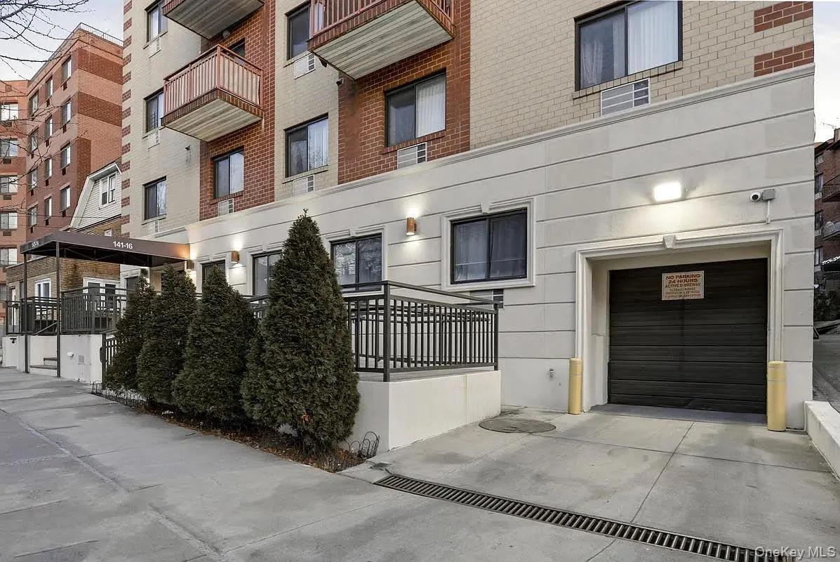 14116 84th Drive, New York, NY, 1 Bedroom Bedrooms, 5 Rooms Rooms,2 BathroomsBathrooms,Residential,For Rent,84th,0,968748 14116 84th Drive, New York, NY, 1 Bedroom Bedrooms, 5 Rooms Rooms,2 BathroomsBathrooms,Residential,For Rent,84th,0,968748
