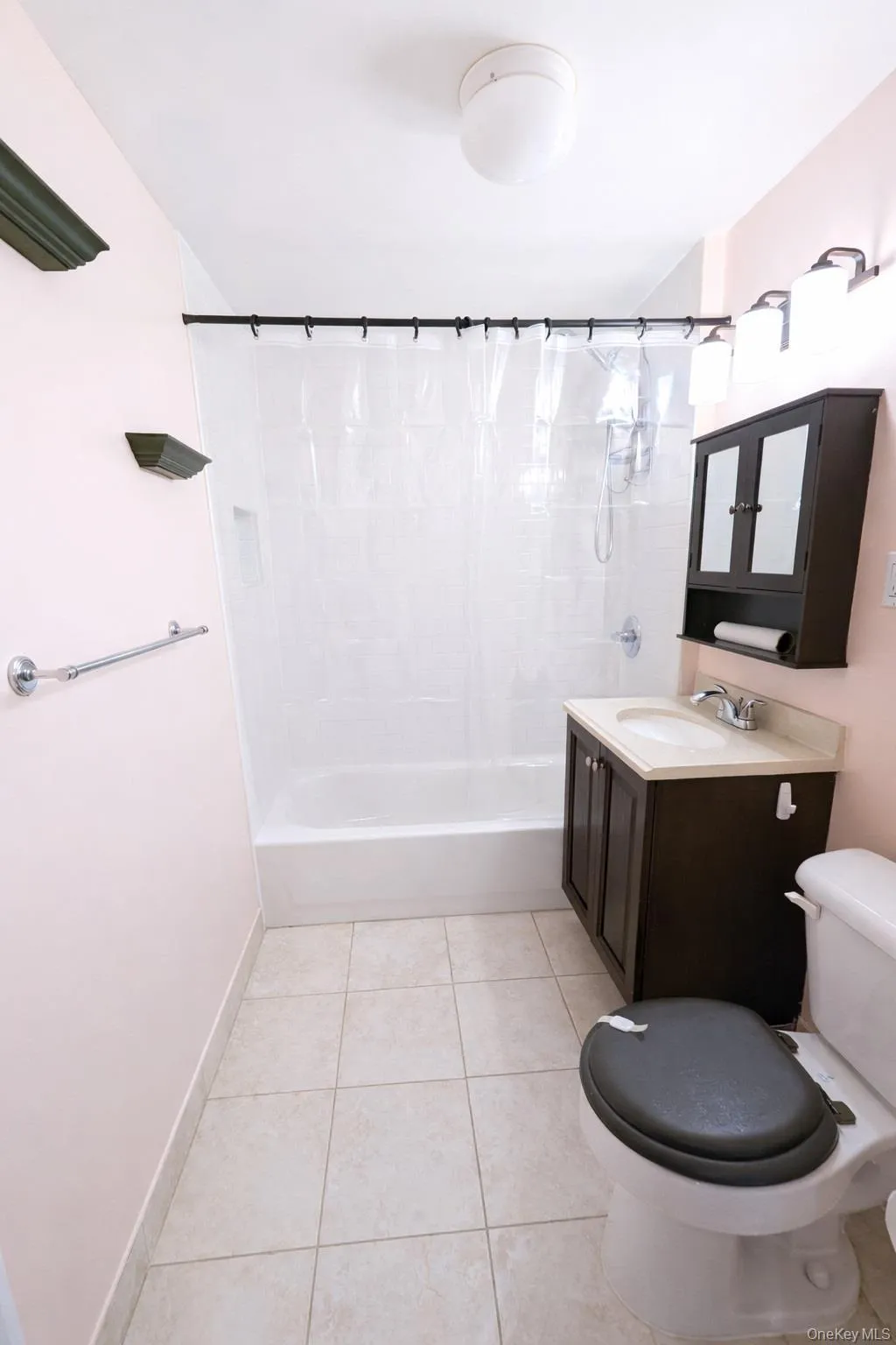 14116 84th Drive, New York, NY, 1 Bedroom Bedrooms, 5 Rooms Rooms,2 BathroomsBathrooms,Residential,For Rent,84th,0,968748 14116 84th Drive, New York, NY, 1 Bedroom Bedrooms, 5 Rooms Rooms,2 BathroomsBathrooms,Residential,For Rent,84th,0,968748