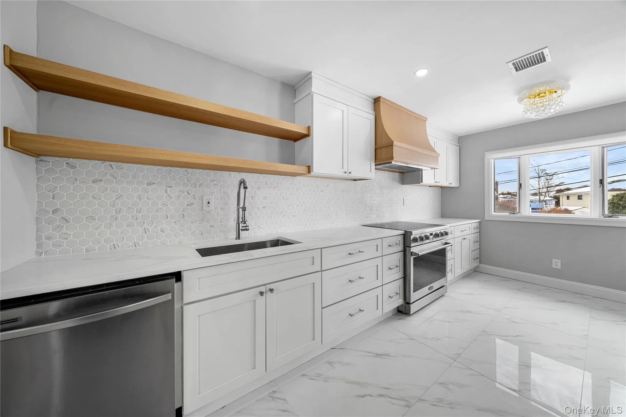 89 Harvest Lane, Huntington, NY, 4 Bedrooms Bedrooms, 9 Rooms Rooms,3 BathroomsBathrooms,Residential Lease,For Rent,Harvest,0,968759 89 Harvest Lane, Huntington, NY, 4 Bedrooms Bedrooms, 9 Rooms Rooms,3 BathroomsBathrooms,Residential Lease,For Rent,Harvest,0,968759