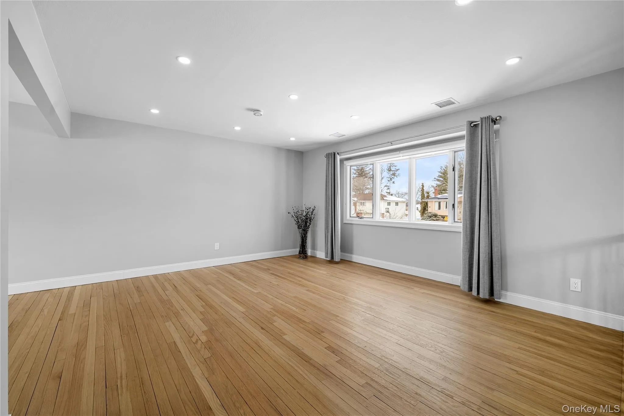 89 Harvest Lane, Huntington, NY, 4 Bedrooms Bedrooms, 9 Rooms Rooms,3 BathroomsBathrooms,Residential Lease,For Rent,Harvest,0,968759 89 Harvest Lane, Huntington, NY, 4 Bedrooms Bedrooms, 9 Rooms Rooms,3 BathroomsBathrooms,Residential Lease,For Rent,Harvest,0,968759