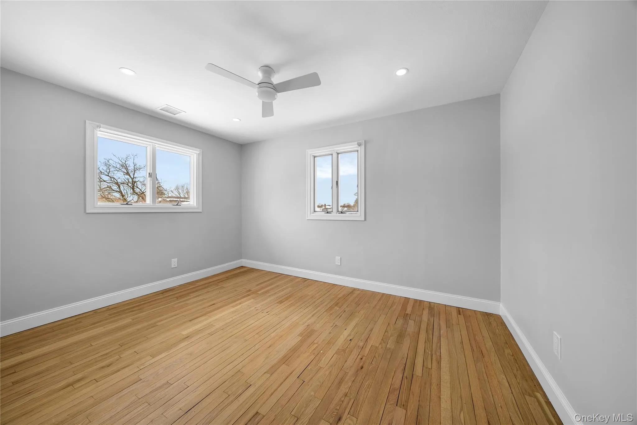 89 Harvest Lane, Huntington, NY, 4 Bedrooms Bedrooms, 9 Rooms Rooms,3 BathroomsBathrooms,Residential Lease,For Rent,Harvest,0,968759 89 Harvest Lane, Huntington, NY, 4 Bedrooms Bedrooms, 9 Rooms Rooms,3 BathroomsBathrooms,Residential Lease,For Rent,Harvest,0,968759