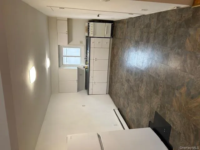 639 Wellwood Avenue, Babylon, NY, 1 Bedroom Bedrooms, 3 Rooms Rooms,1 BathroomBathrooms,Residential Lease,For Rent,Wellwood,0,968784 639 Wellwood Avenue, Babylon, NY, 1 Bedroom Bedrooms, 3 Rooms Rooms,1 BathroomBathrooms,Residential Lease,For Rent,Wellwood,0,968784