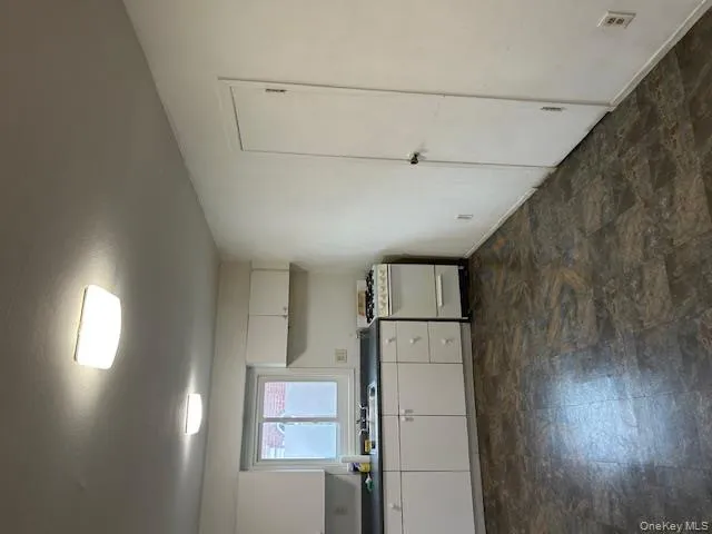 639 Wellwood Avenue, Babylon, NY, 1 Bedroom Bedrooms, 3 Rooms Rooms,1 BathroomBathrooms,Residential Lease,For Rent,Wellwood,0,968784 639 Wellwood Avenue, Babylon, NY, 1 Bedroom Bedrooms, 3 Rooms Rooms,1 BathroomBathrooms,Residential Lease,For Rent,Wellwood,0,968784