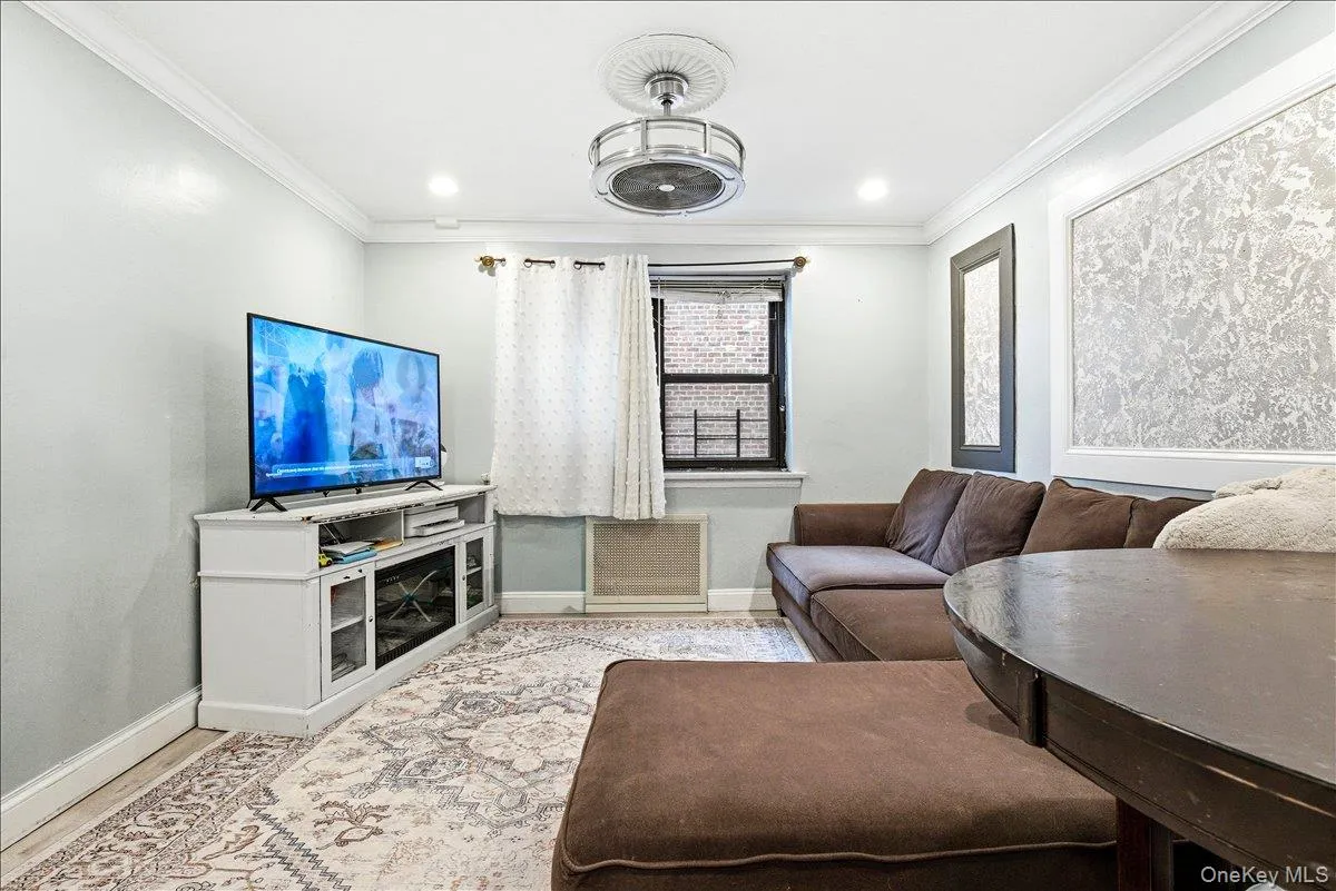 139-05 85th Drive, New York, NY, 2 Bedrooms Bedrooms, 5 Rooms Rooms,1 BathroomBathrooms,Residential,For Rent,85th,0,968791 139-05 85th Drive, New York, NY, 2 Bedrooms Bedrooms, 5 Rooms Rooms,1 BathroomBathrooms,Residential,For Rent,85th,0,968791