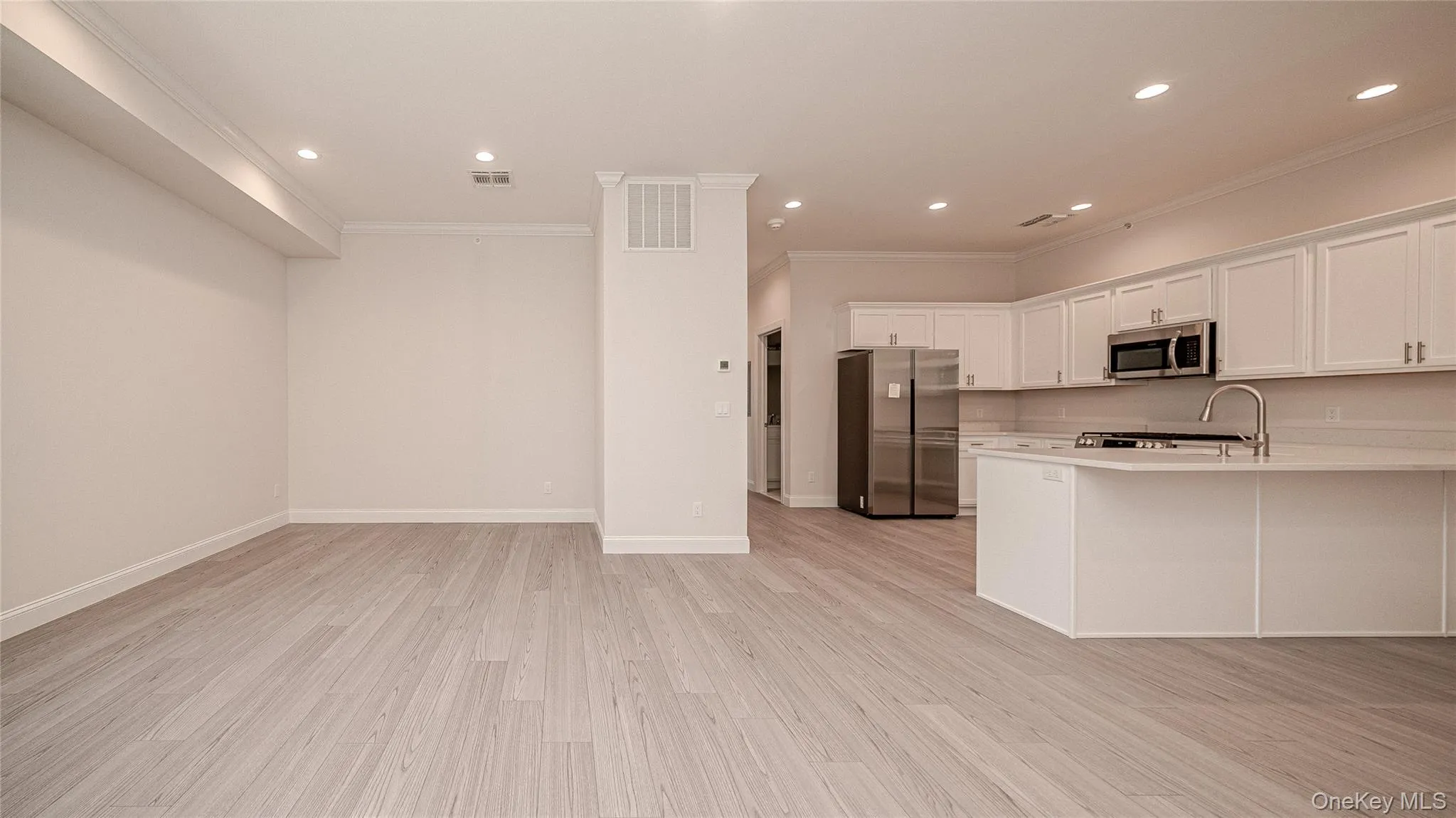 776 Fulton Street, Oyster Bay, NY, 2 Bedrooms Bedrooms, 5 Rooms Rooms,1 BathroomBathrooms,Residential Lease,For Rent,Fulton,0,968800 776 Fulton Street, Oyster Bay, NY, 2 Bedrooms Bedrooms, 5 Rooms Rooms,1 BathroomBathrooms,Residential Lease,For Rent,Fulton,0,968800