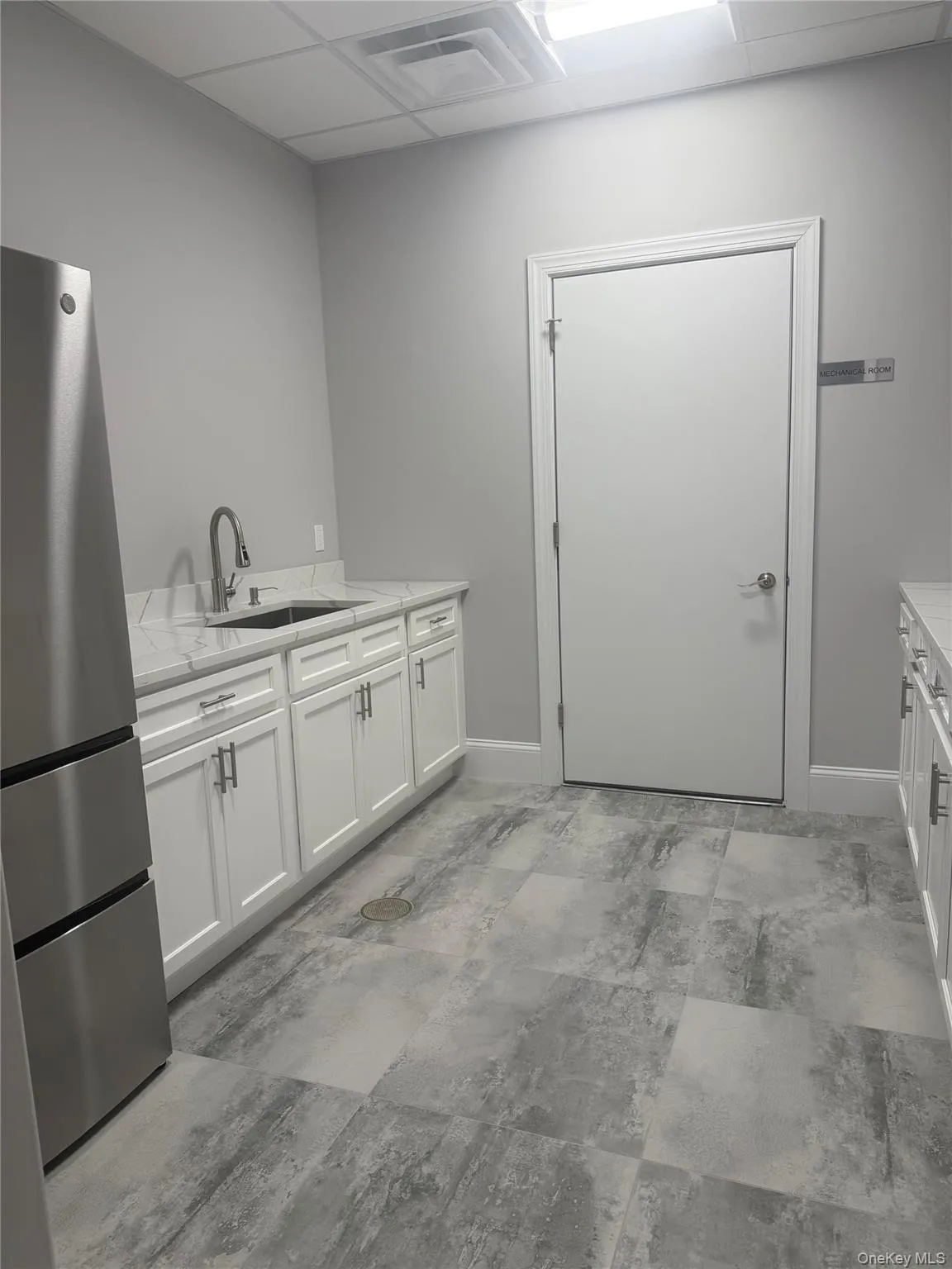 Community Kitchenette Community Kitchenette