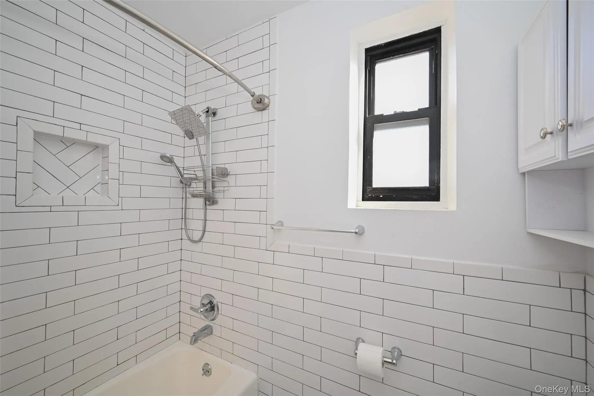 36-44 172 Street, New York, NY, 2 Bedrooms Bedrooms, 6 Rooms Rooms,1 BathroomBathrooms,Residential,For Rent,172,0,968802 36-44 172 Street, New York, NY, 2 Bedrooms Bedrooms, 6 Rooms Rooms,1 BathroomBathrooms,Residential,For Rent,172,0,968802
