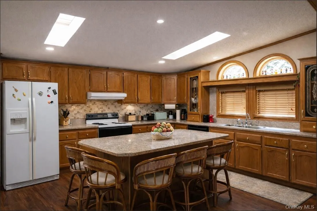 698 Cooley Road, Liberty, NY, 3 Bedrooms Bedrooms, 8 Rooms Rooms,2 BathroomsBathrooms,Residential,For Rent,Cooley,0,968804 698 Cooley Road, Liberty, NY, 3 Bedrooms Bedrooms, 8 Rooms Rooms,2 BathroomsBathrooms,Residential,For Rent,Cooley,0,968804