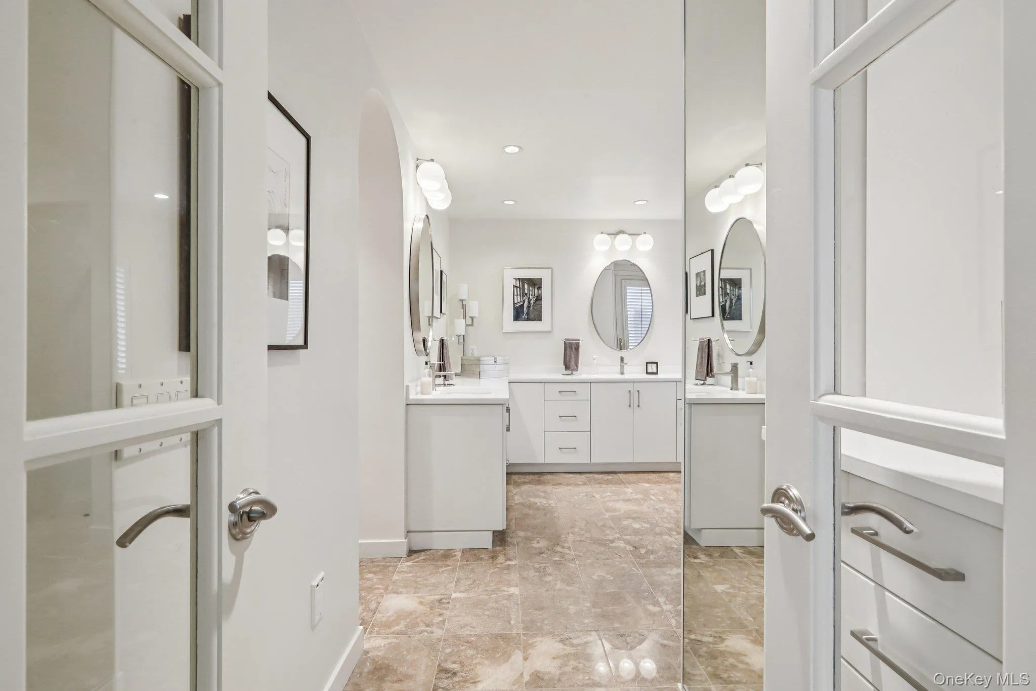 Luxurious spa-like bathroom with tons of storage space! Luxurious spa-like bathroom with tons of storage space!