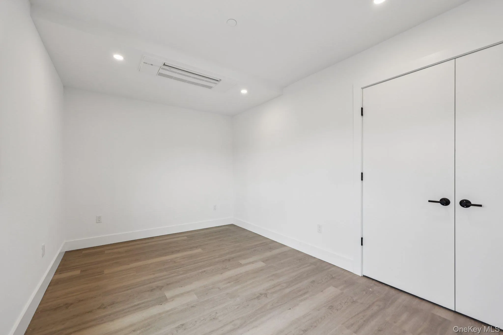 325 Manville, Mount Pleasant, NY, 2 Bedrooms Bedrooms, 4 Rooms Rooms,2 BathroomsBathrooms,Residential Lease,For Rent,Manville,0,968828 325 Manville, Mount Pleasant, NY, 2 Bedrooms Bedrooms, 4 Rooms Rooms,2 BathroomsBathrooms,Residential Lease,For Rent,Manville,0,968828
