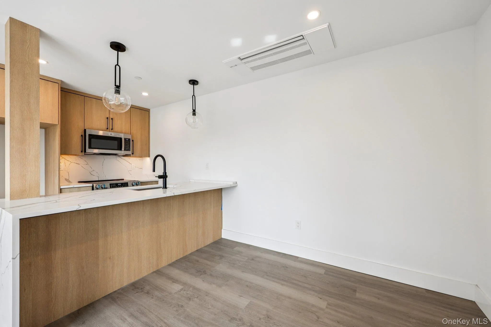 325 Manville, Mount Pleasant, NY, 2 Bedrooms Bedrooms, 4 Rooms Rooms,2 BathroomsBathrooms,Residential Lease,For Rent,Manville,0,968828 325 Manville, Mount Pleasant, NY, 2 Bedrooms Bedrooms, 4 Rooms Rooms,2 BathroomsBathrooms,Residential Lease,For Rent,Manville,0,968828