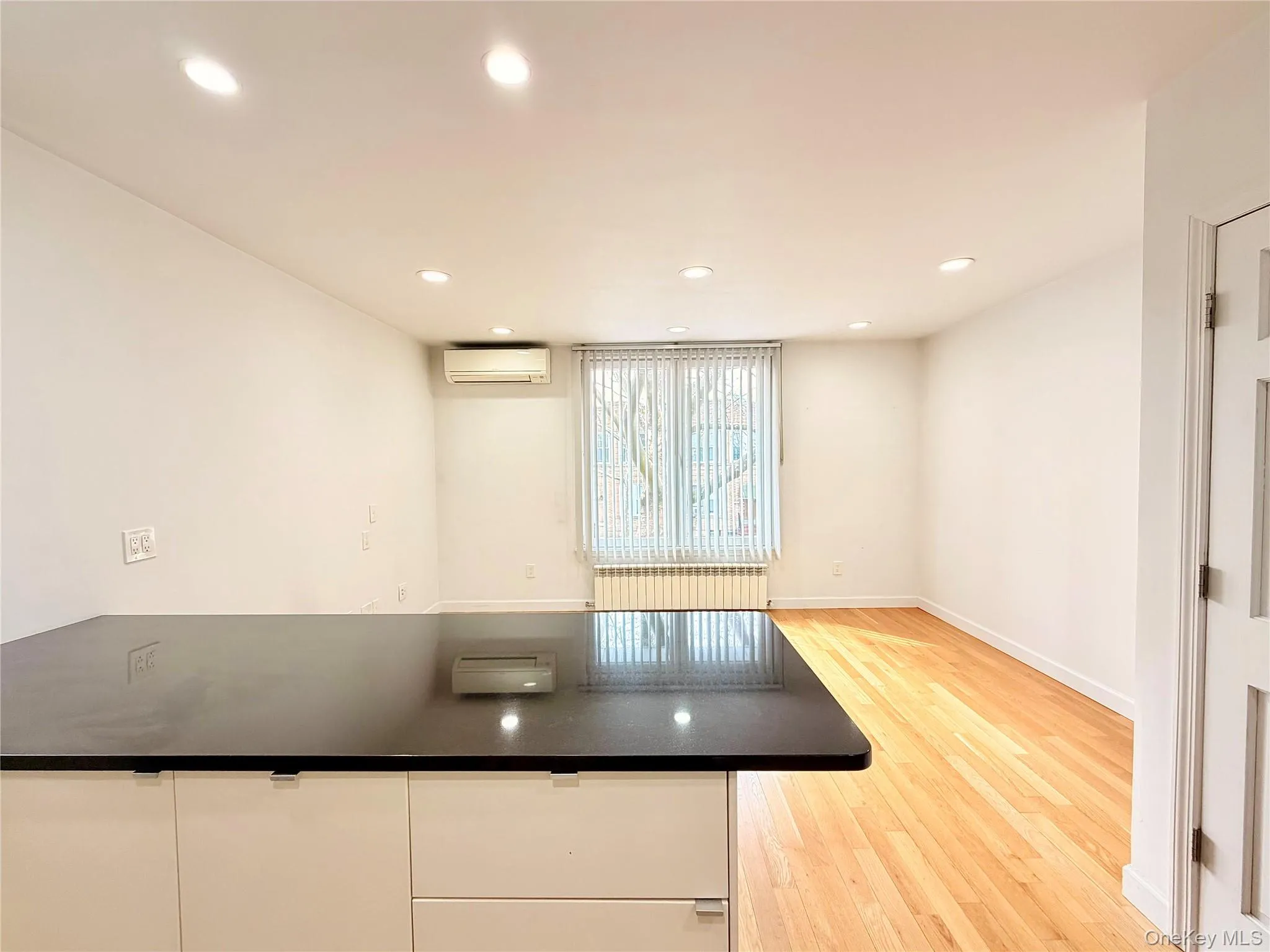 7027 65th Street, New York, NY, 1 Bedroom Bedrooms, 3 Rooms Rooms,1 BathroomBathrooms,Residential Lease,For Rent,65th,0,968829 7027 65th Street, New York, NY, 1 Bedroom Bedrooms, 3 Rooms Rooms,1 BathroomBathrooms,Residential Lease,For Rent,65th,0,968829
