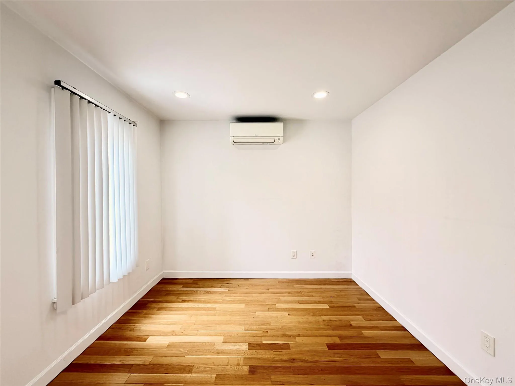 7027 65th Street, New York, NY, 1 Bedroom Bedrooms, 3 Rooms Rooms,1 BathroomBathrooms,Residential Lease,For Rent,65th,0,968829 7027 65th Street, New York, NY, 1 Bedroom Bedrooms, 3 Rooms Rooms,1 BathroomBathrooms,Residential Lease,For Rent,65th,0,968829