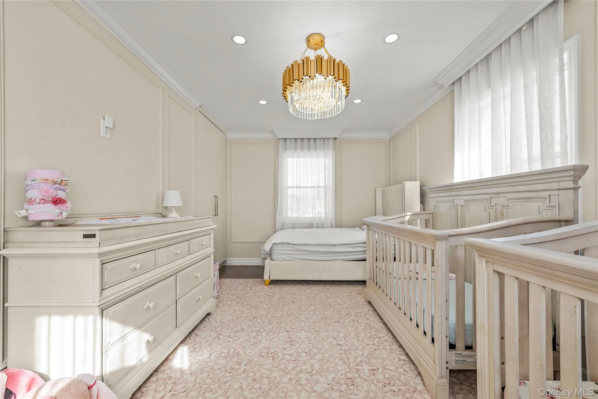 7304 193rd Street, New York, NY, 3 Bedrooms Bedrooms, 6 Rooms Rooms,2 BathroomsBathrooms,Residential Sale,For Rent,193rd,0,968834 7304 193rd Street, New York, NY, 3 Bedrooms Bedrooms, 6 Rooms Rooms,2 BathroomsBathrooms,Residential Sale,For Rent,193rd,0,968834