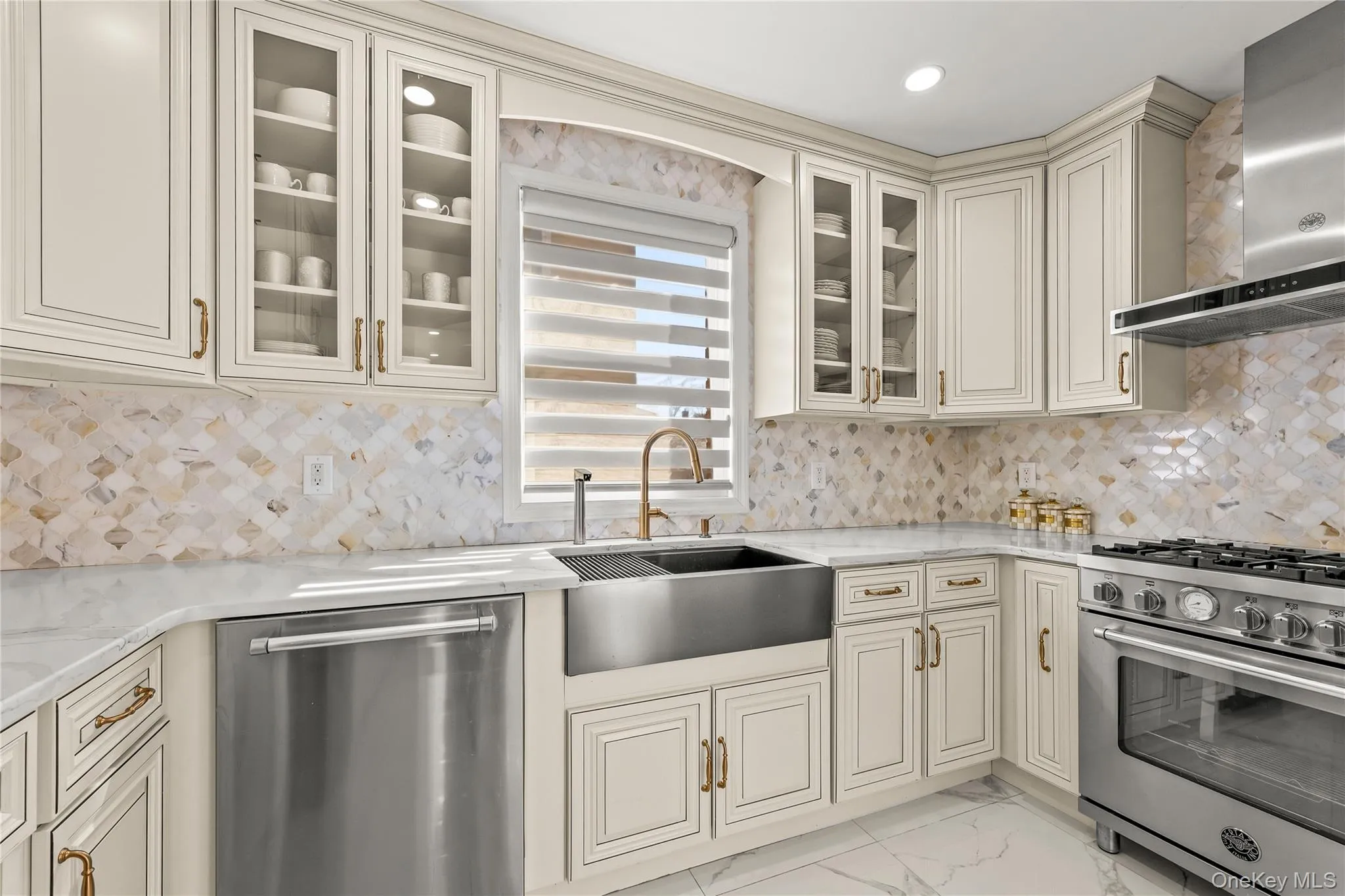 7304 193rd Street, New York, NY, 3 Bedrooms Bedrooms, 6 Rooms Rooms,2 BathroomsBathrooms,Residential Sale,For Rent,193rd,0,968834 7304 193rd Street, New York, NY, 3 Bedrooms Bedrooms, 6 Rooms Rooms,2 BathroomsBathrooms,Residential Sale,For Rent,193rd,0,968834