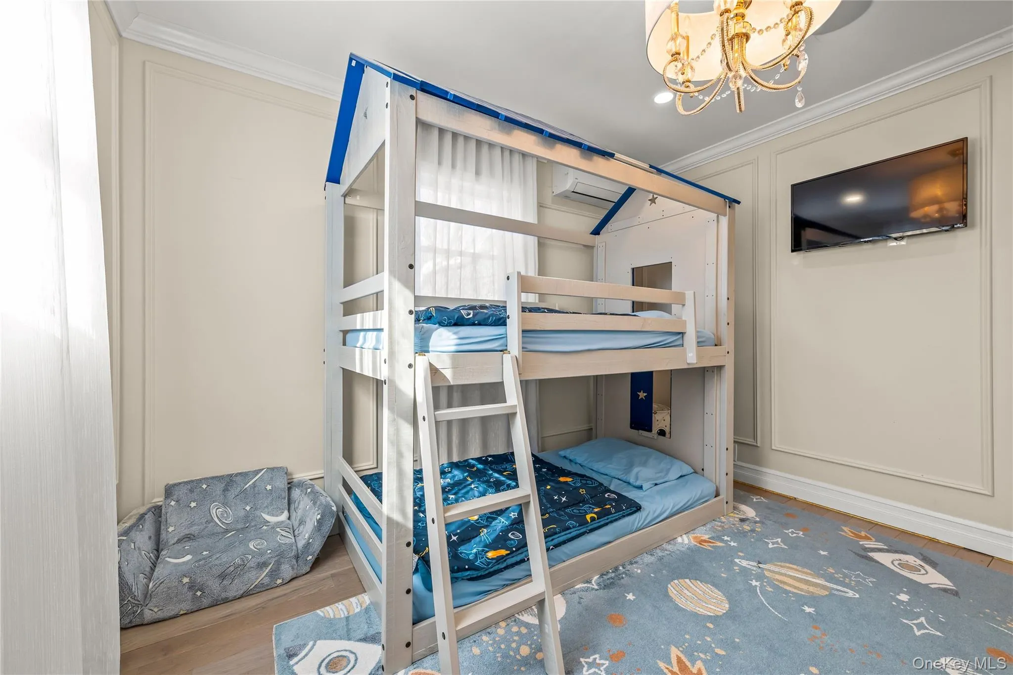 7304 193rd Street, New York, NY, 3 Bedrooms Bedrooms, 6 Rooms Rooms,2 BathroomsBathrooms,Residential Sale,For Rent,193rd,0,968834 7304 193rd Street, New York, NY, 3 Bedrooms Bedrooms, 6 Rooms Rooms,2 BathroomsBathrooms,Residential Sale,For Rent,193rd,0,968834