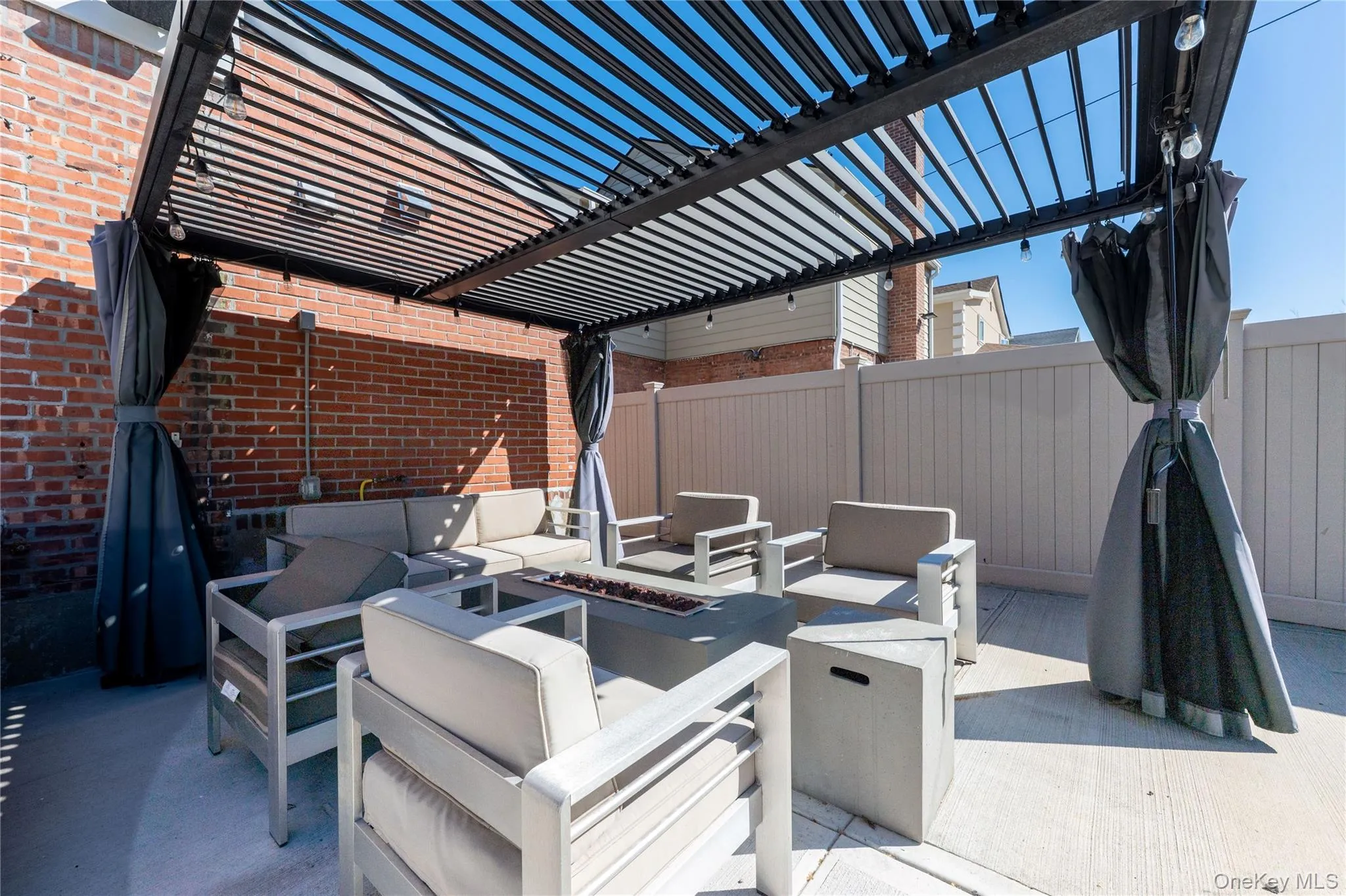 7304 193rd Street, New York, NY, 3 Bedrooms Bedrooms, 6 Rooms Rooms,2 BathroomsBathrooms,Residential Sale,For Rent,193rd,0,968834 7304 193rd Street, New York, NY, 3 Bedrooms Bedrooms, 6 Rooms Rooms,2 BathroomsBathrooms,Residential Sale,For Rent,193rd,0,968834