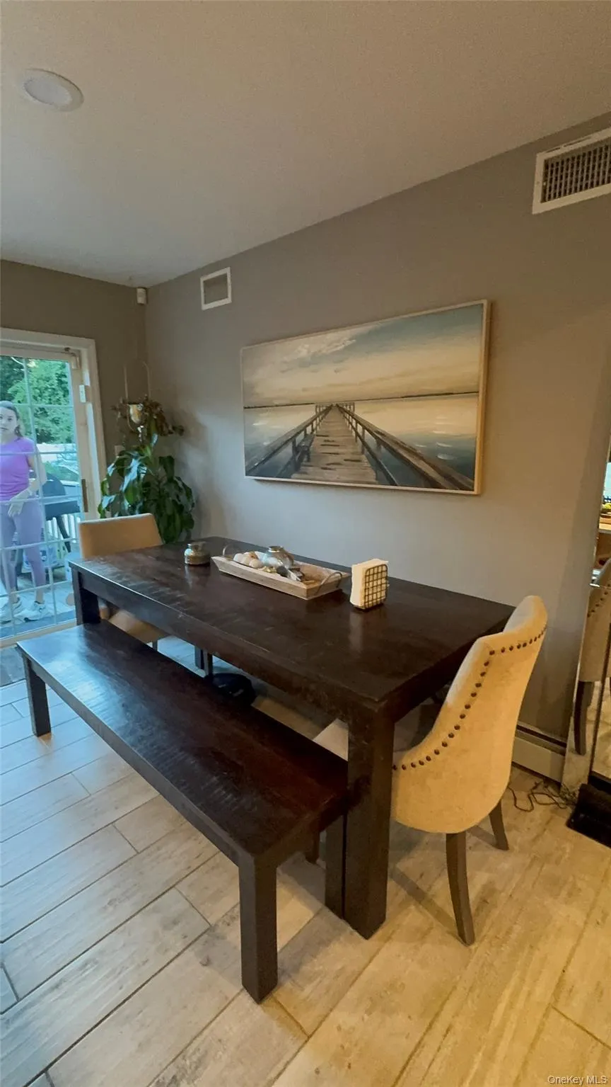 30 Lewis Road, Southampton, NY, 4 Bedrooms Bedrooms, 10 Rooms Rooms,4 BathroomsBathrooms,Residential Lease,For Rent,Lewis,0,968842 30 Lewis Road, Southampton, NY, 4 Bedrooms Bedrooms, 10 Rooms Rooms,4 BathroomsBathrooms,Residential Lease,For Rent,Lewis,0,968842