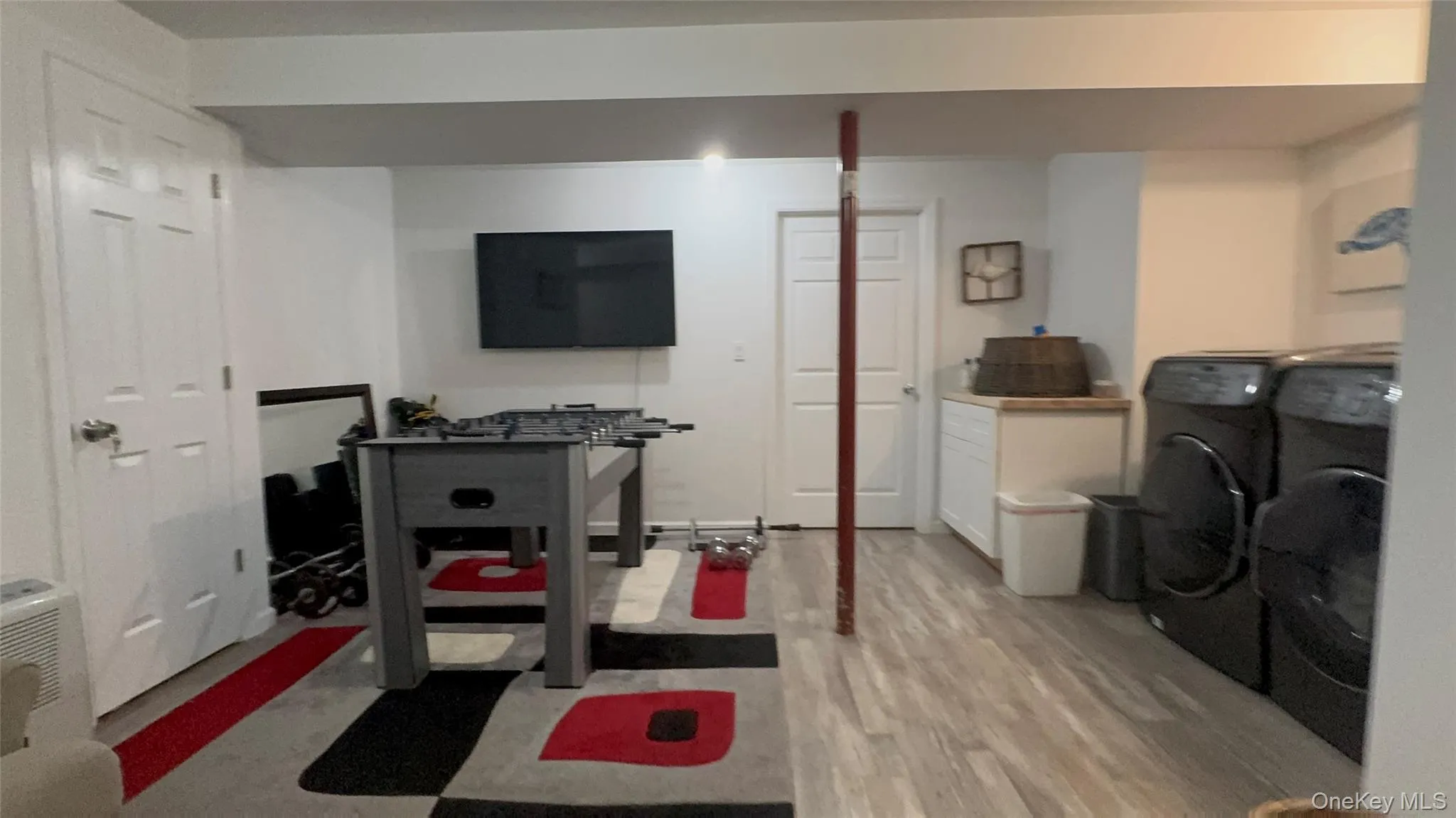 30 Lewis Road, Southampton, NY, 4 Bedrooms Bedrooms, 10 Rooms Rooms,4 BathroomsBathrooms,Residential Lease,For Rent,Lewis,0,968842 30 Lewis Road, Southampton, NY, 4 Bedrooms Bedrooms, 10 Rooms Rooms,4 BathroomsBathrooms,Residential Lease,For Rent,Lewis,0,968842