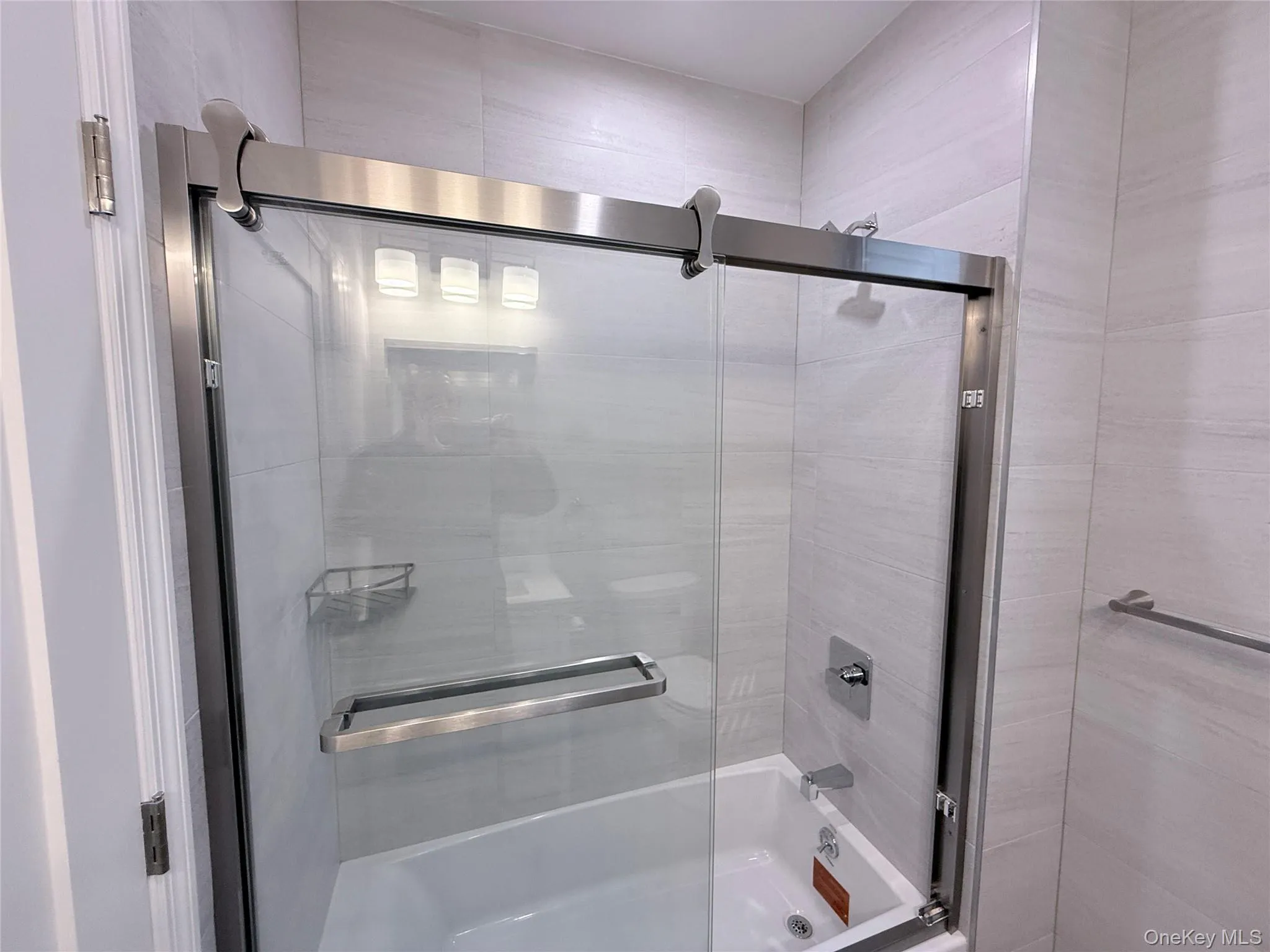 4018 50th Avenue, New York, NY, 3 Bedrooms Bedrooms, 6 Rooms Rooms,1 BathroomBathrooms,Residential Lease,For Rent,50th,0,968844 4018 50th Avenue, New York, NY, 3 Bedrooms Bedrooms, 6 Rooms Rooms,1 BathroomBathrooms,Residential Lease,For Rent,50th,0,968844