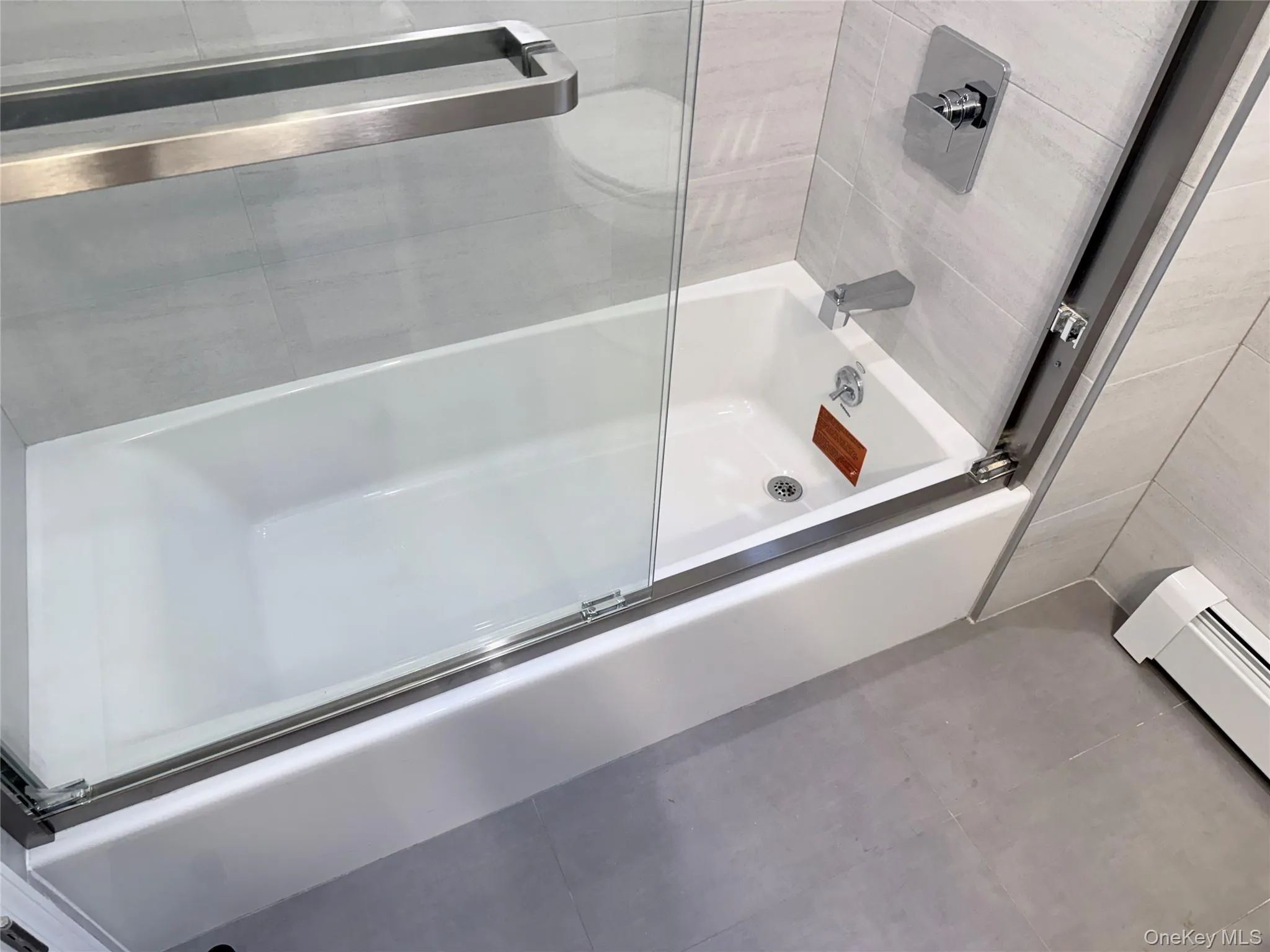 4018 50th Avenue, New York, NY, 3 Bedrooms Bedrooms, 6 Rooms Rooms,1 BathroomBathrooms,Residential Lease,For Rent,50th,0,968844 4018 50th Avenue, New York, NY, 3 Bedrooms Bedrooms, 6 Rooms Rooms,1 BathroomBathrooms,Residential Lease,For Rent,50th,0,968844