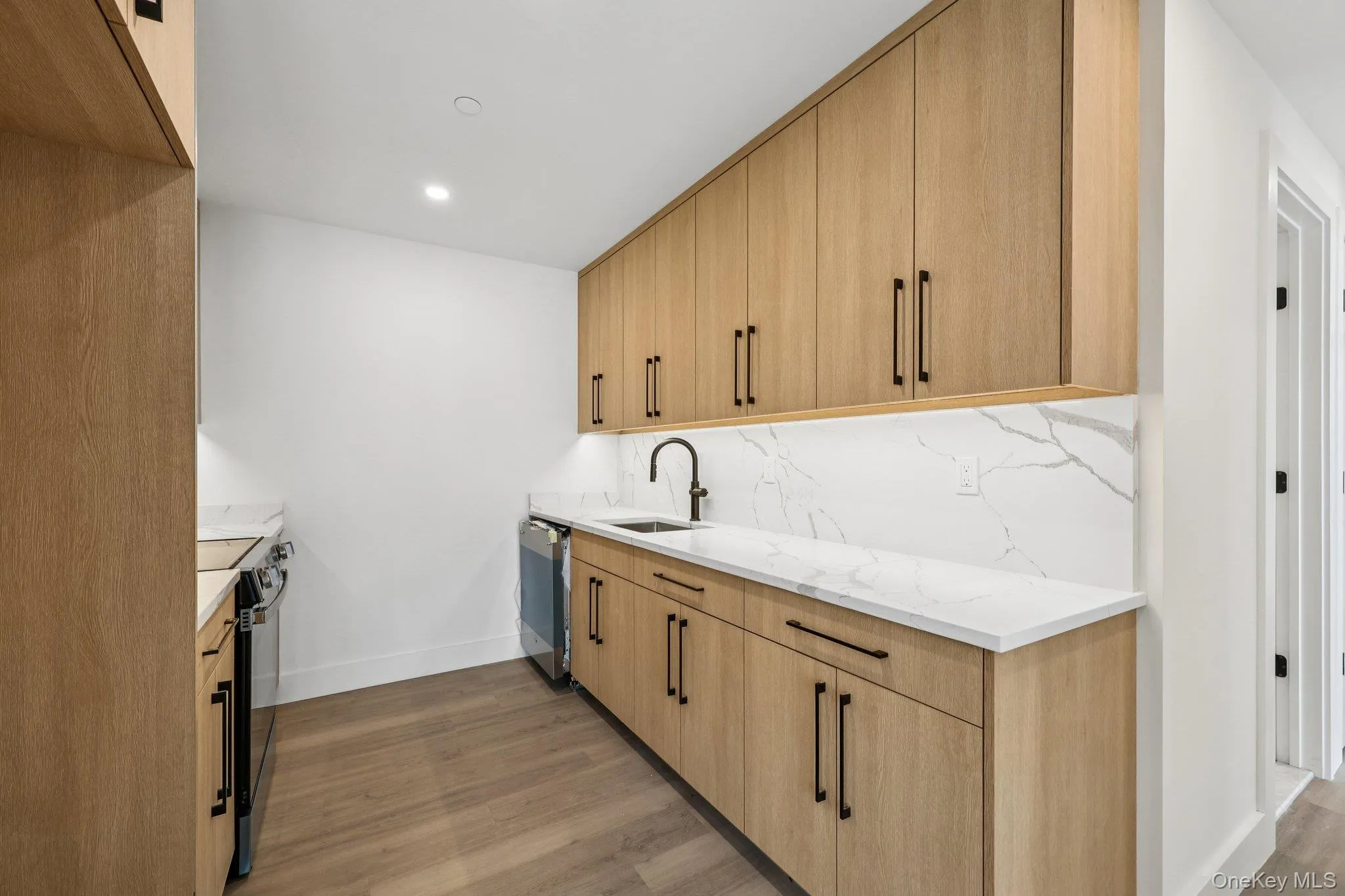 325 Manville Road, Mount Pleasant, NY, 2 Bedrooms Bedrooms, 4 Rooms Rooms,2 BathroomsBathrooms,Residential Lease,For Rent,Manville,0,968846 325 Manville Road, Mount Pleasant, NY, 2 Bedrooms Bedrooms, 4 Rooms Rooms,2 BathroomsBathrooms,Residential Lease,For Rent,Manville,0,968846