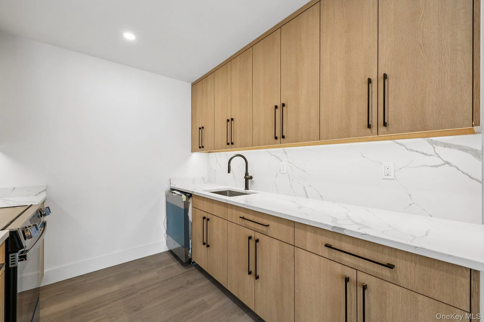 325 Manville Road, Mount Pleasant, NY, 2 Bedrooms Bedrooms, 4 Rooms Rooms,2 BathroomsBathrooms,Residential Lease,For Rent,Manville,0,968846 325 Manville Road, Mount Pleasant, NY, 2 Bedrooms Bedrooms, 4 Rooms Rooms,2 BathroomsBathrooms,Residential Lease,For Rent,Manville,0,968846