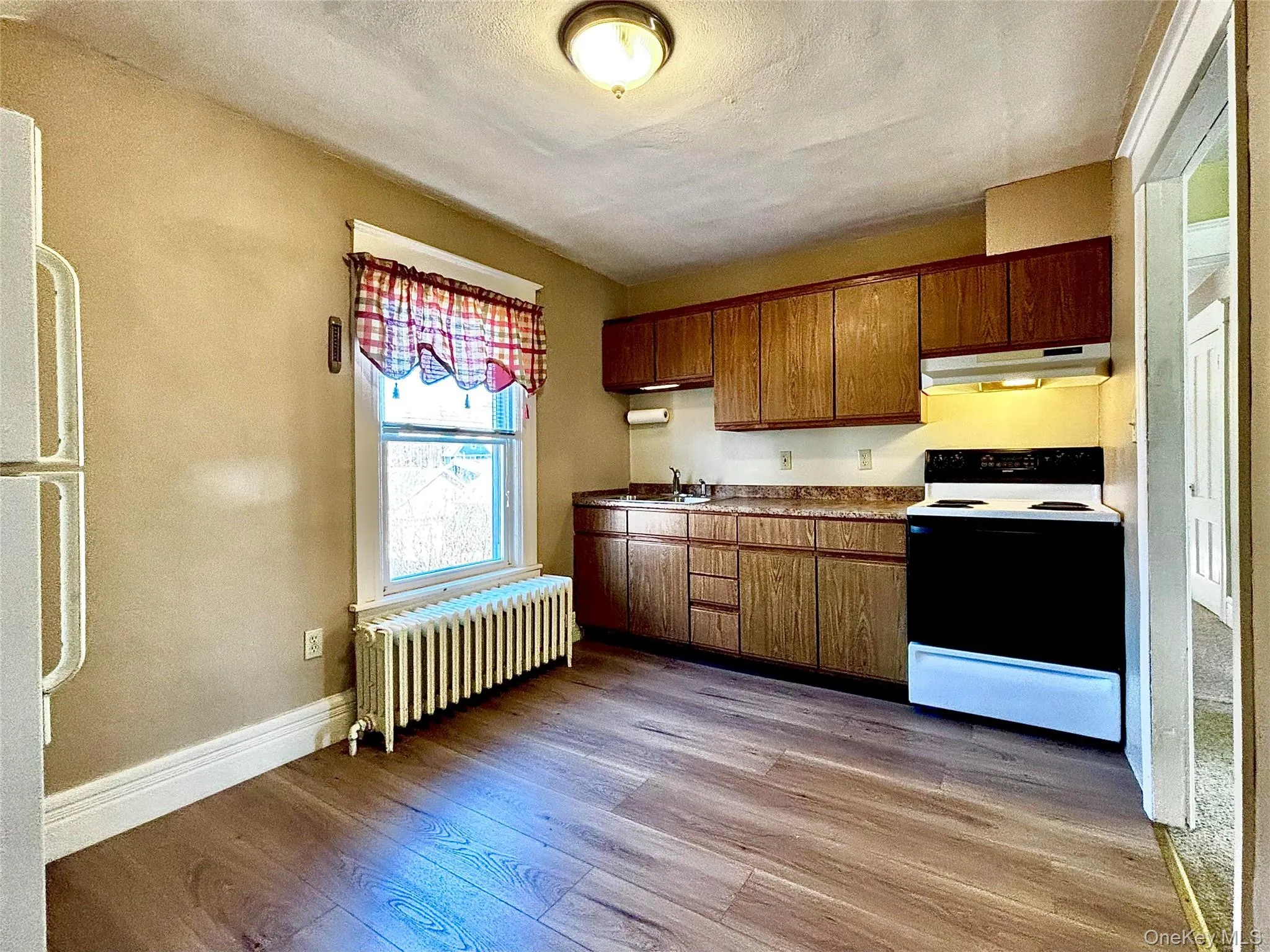 9 Parker Avenue, Hyde Park, NY, 1 Bedroom Bedrooms, 3 Rooms Rooms,1 BathroomBathrooms,Residential Lease,For Rent,Parker,0,968857 9 Parker Avenue, Hyde Park, NY, 1 Bedroom Bedrooms, 3 Rooms Rooms,1 BathroomBathrooms,Residential Lease,For Rent,Parker,0,968857