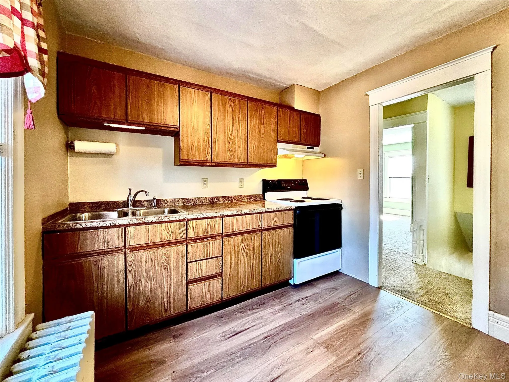 9 Parker Avenue, Hyde Park, NY, 1 Bedroom Bedrooms, 3 Rooms Rooms,1 BathroomBathrooms,Residential Lease,For Rent,Parker,0,968857 9 Parker Avenue, Hyde Park, NY, 1 Bedroom Bedrooms, 3 Rooms Rooms,1 BathroomBathrooms,Residential Lease,For Rent,Parker,0,968857