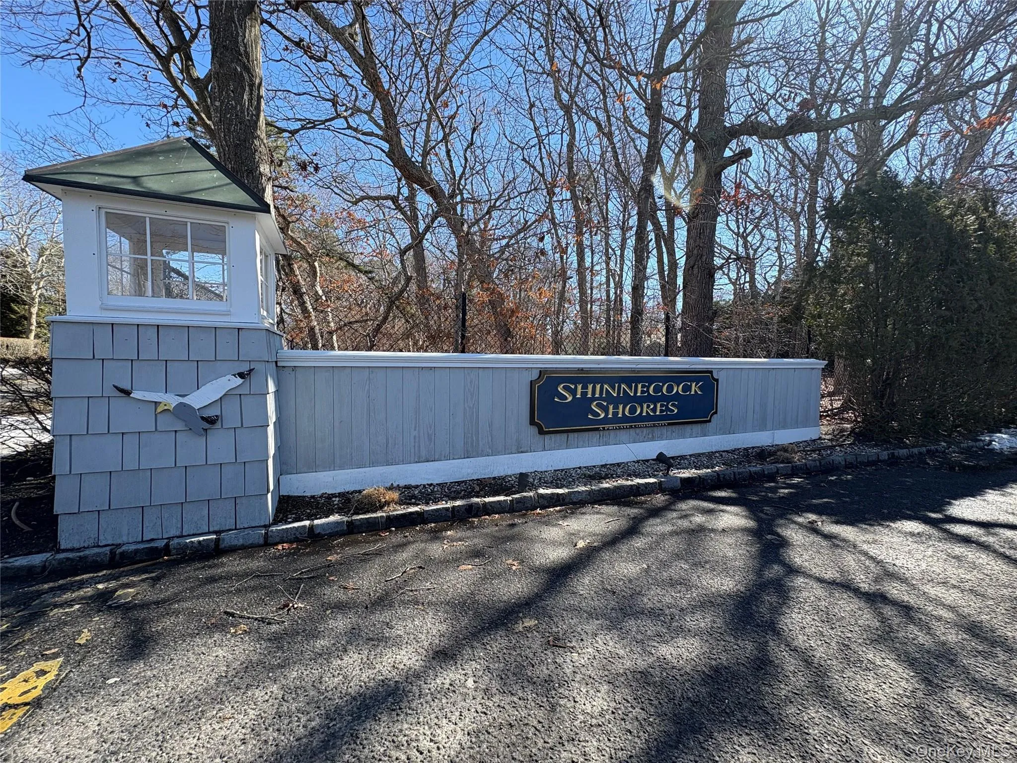 19 Marlin Road, Southampton, NY, 3 Bedrooms Bedrooms, 8 Rooms Rooms,2 BathroomsBathrooms,Residential,For Rent,Marlin,0,968885 19 Marlin Road, Southampton, NY, 3 Bedrooms Bedrooms, 8 Rooms Rooms,2 BathroomsBathrooms,Residential,For Rent,Marlin,0,968885