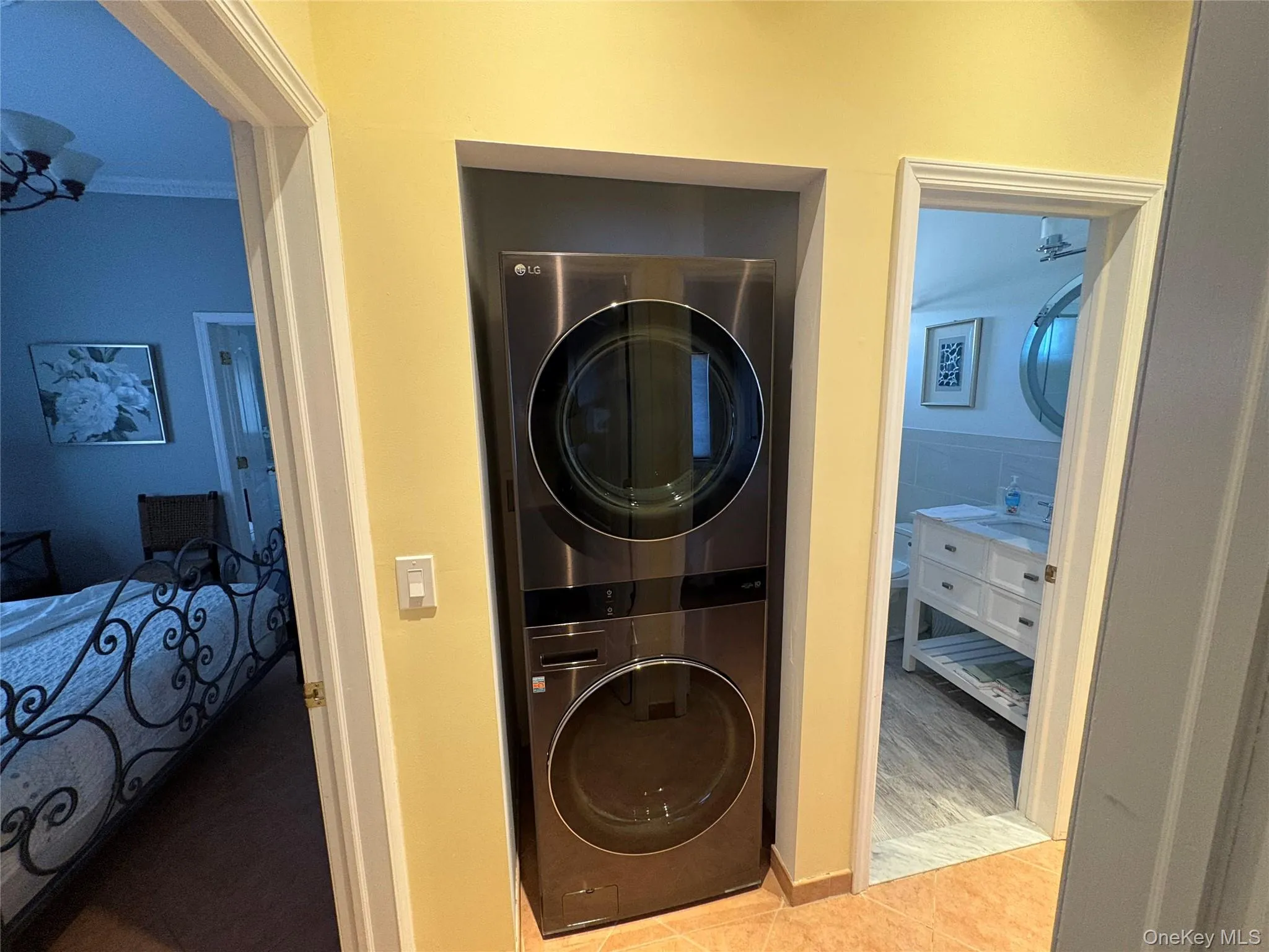 19 Marlin Road, Southampton, NY, 3 Bedrooms Bedrooms, 8 Rooms Rooms,2 BathroomsBathrooms,Residential,For Rent,Marlin,0,968885 19 Marlin Road, Southampton, NY, 3 Bedrooms Bedrooms, 8 Rooms Rooms,2 BathroomsBathrooms,Residential,For Rent,Marlin,0,968885