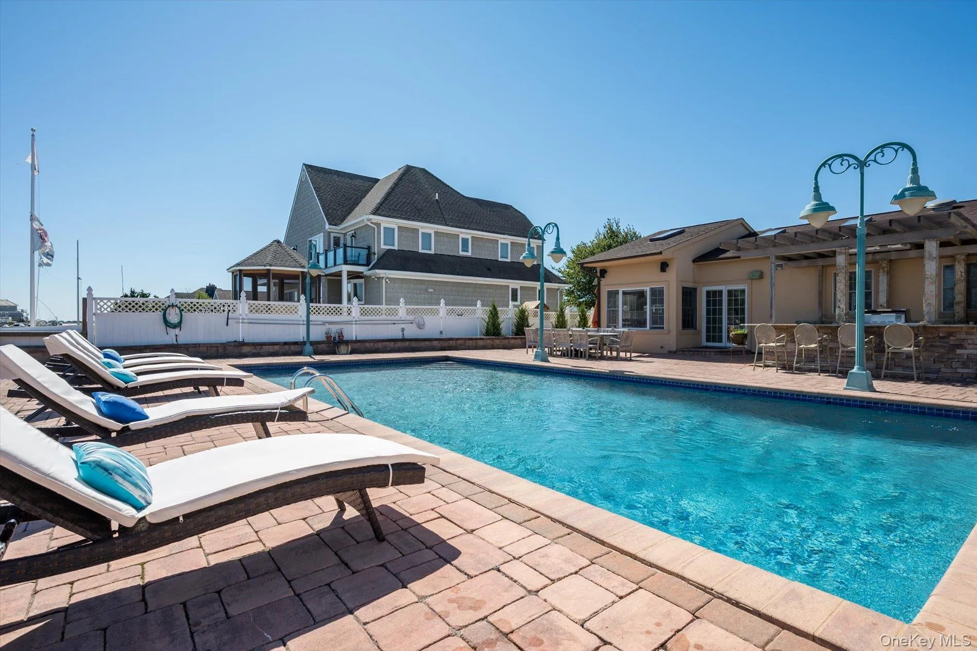 19 Marlin Road, Southampton, NY, 3 Bedrooms Bedrooms, 8 Rooms Rooms,2 BathroomsBathrooms,Residential,For Rent,Marlin,0,968885 19 Marlin Road, Southampton, NY, 3 Bedrooms Bedrooms, 8 Rooms Rooms,2 BathroomsBathrooms,Residential,For Rent,Marlin,0,968885
