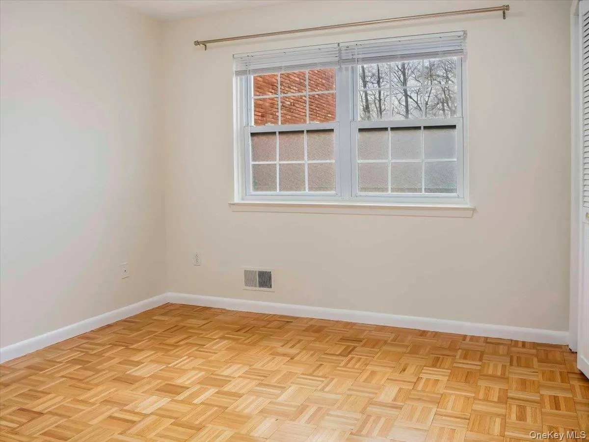 430 Somerset Drive, Orangetown, NY, 1 Bedroom Bedrooms, 4 Rooms Rooms,1 BathroomBathrooms,Residential Lease,For Rent,Somerset,0,968890 430 Somerset Drive, Orangetown, NY, 1 Bedroom Bedrooms, 4 Rooms Rooms,1 BathroomBathrooms,Residential Lease,For Rent,Somerset,0,968890