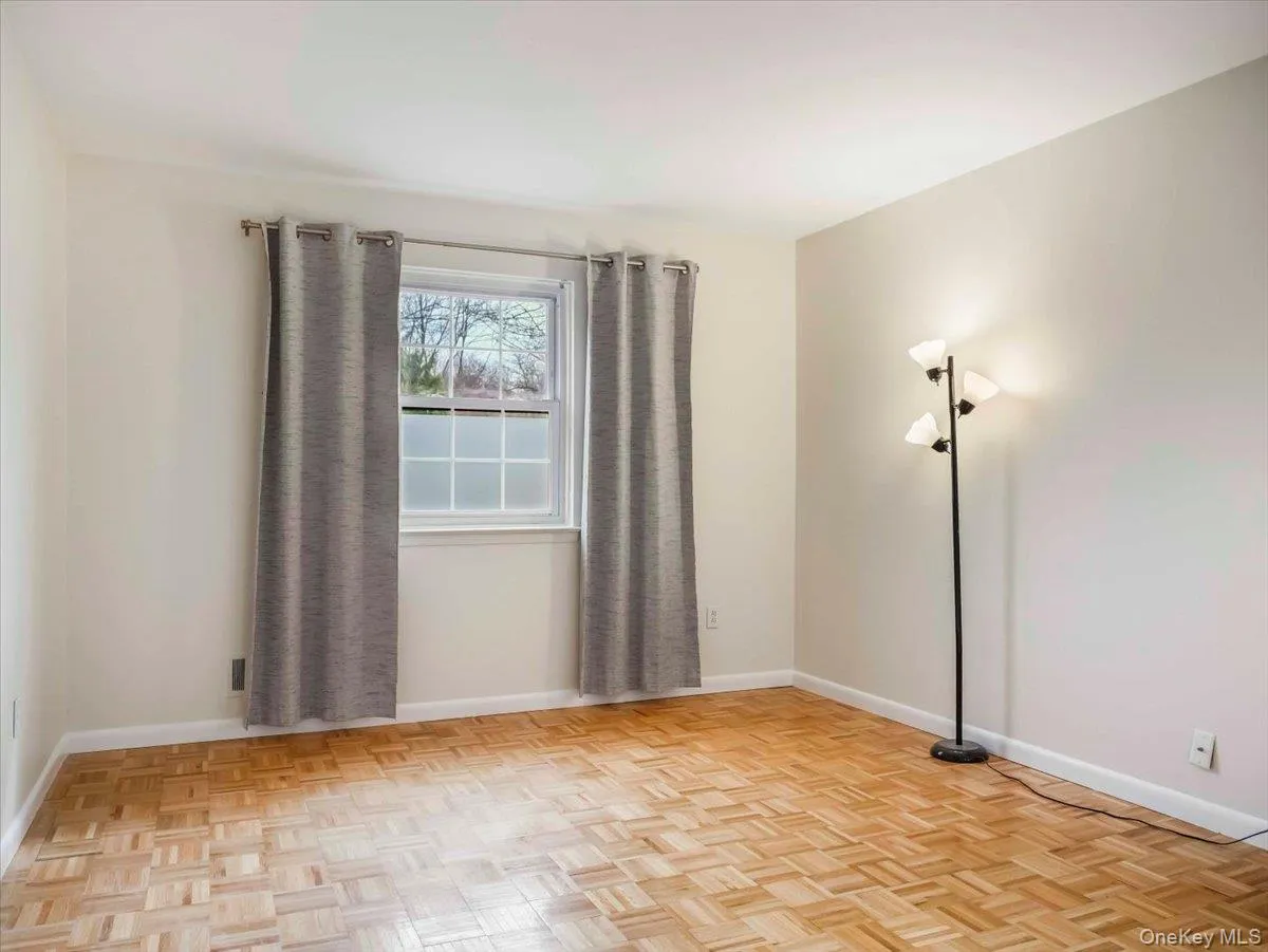 430 Somerset Drive, Orangetown, NY, 1 Bedroom Bedrooms, 4 Rooms Rooms,1 BathroomBathrooms,Residential Lease,For Rent,Somerset,0,968890 430 Somerset Drive, Orangetown, NY, 1 Bedroom Bedrooms, 4 Rooms Rooms,1 BathroomBathrooms,Residential Lease,For Rent,Somerset,0,968890