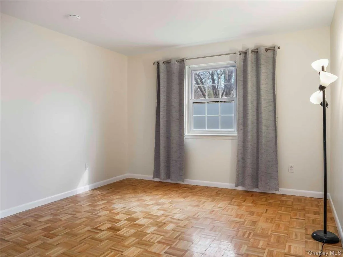 430 Somerset Drive, Orangetown, NY, 1 Bedroom Bedrooms, 4 Rooms Rooms,1 BathroomBathrooms,Residential Lease,For Rent,Somerset,0,968890 430 Somerset Drive, Orangetown, NY, 1 Bedroom Bedrooms, 4 Rooms Rooms,1 BathroomBathrooms,Residential Lease,For Rent,Somerset,0,968890