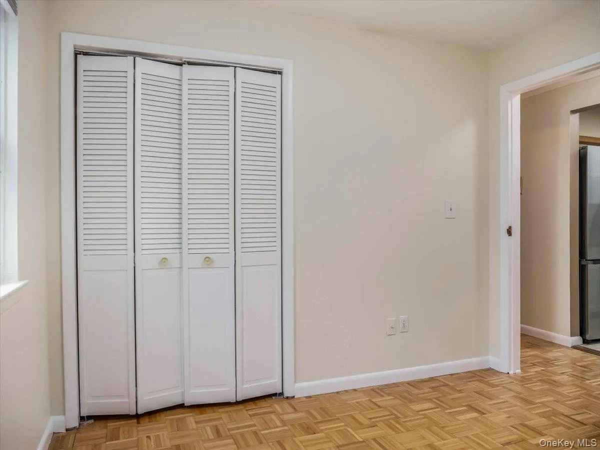 Den/Bedroom with double closet Den/Bedroom with double closet