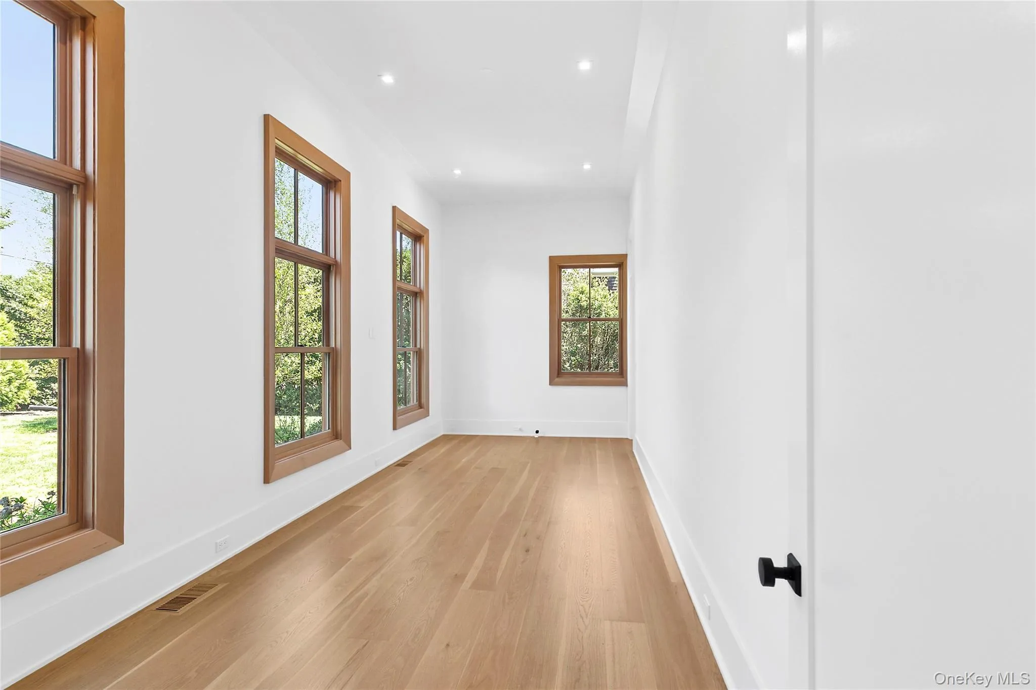 522 Wickapogue Road, Southampton, New York 11968