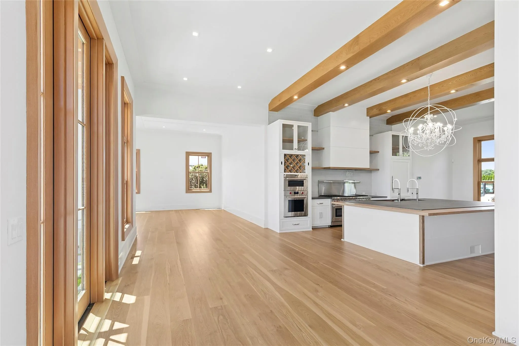 522 Wickapogue Road, Southampton, New York 11968